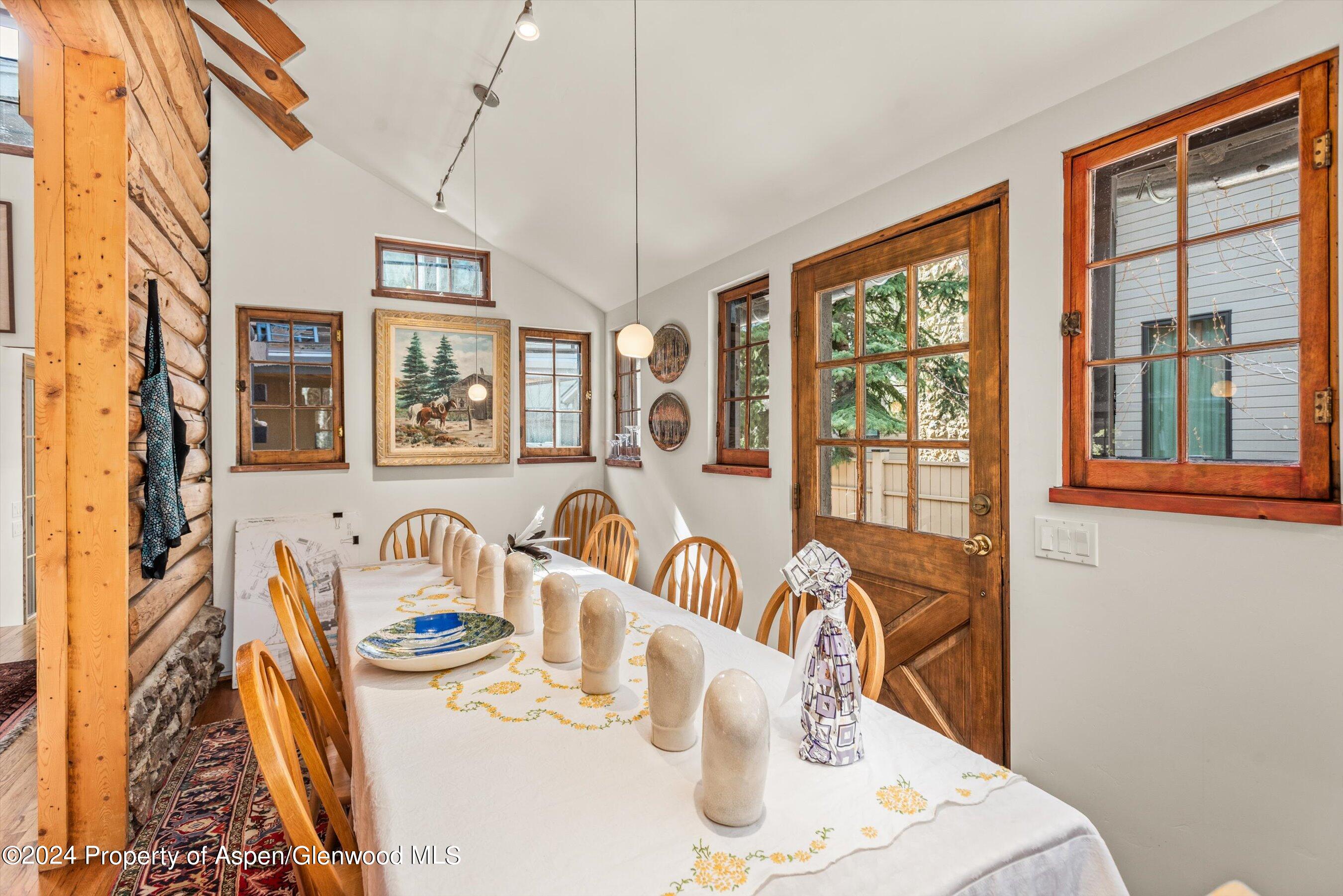 308 Park Avenue Property Photo 12