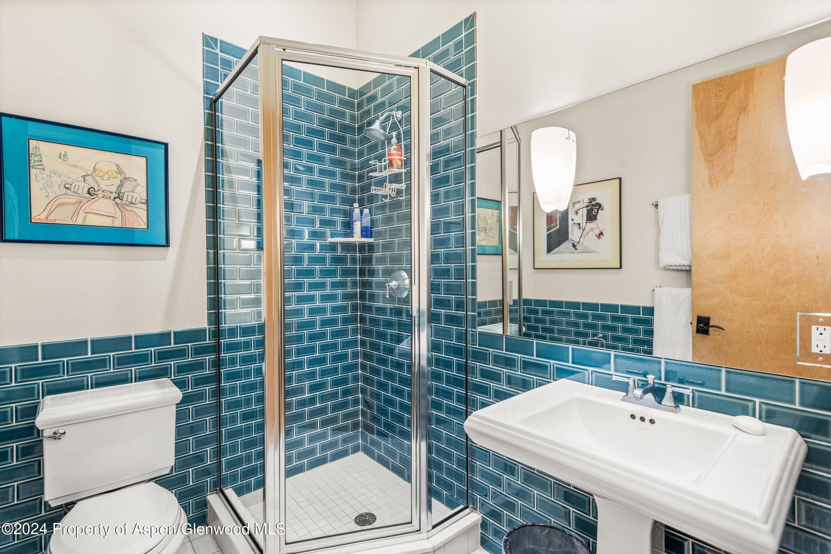 308 Park Avenue Property Photo 17