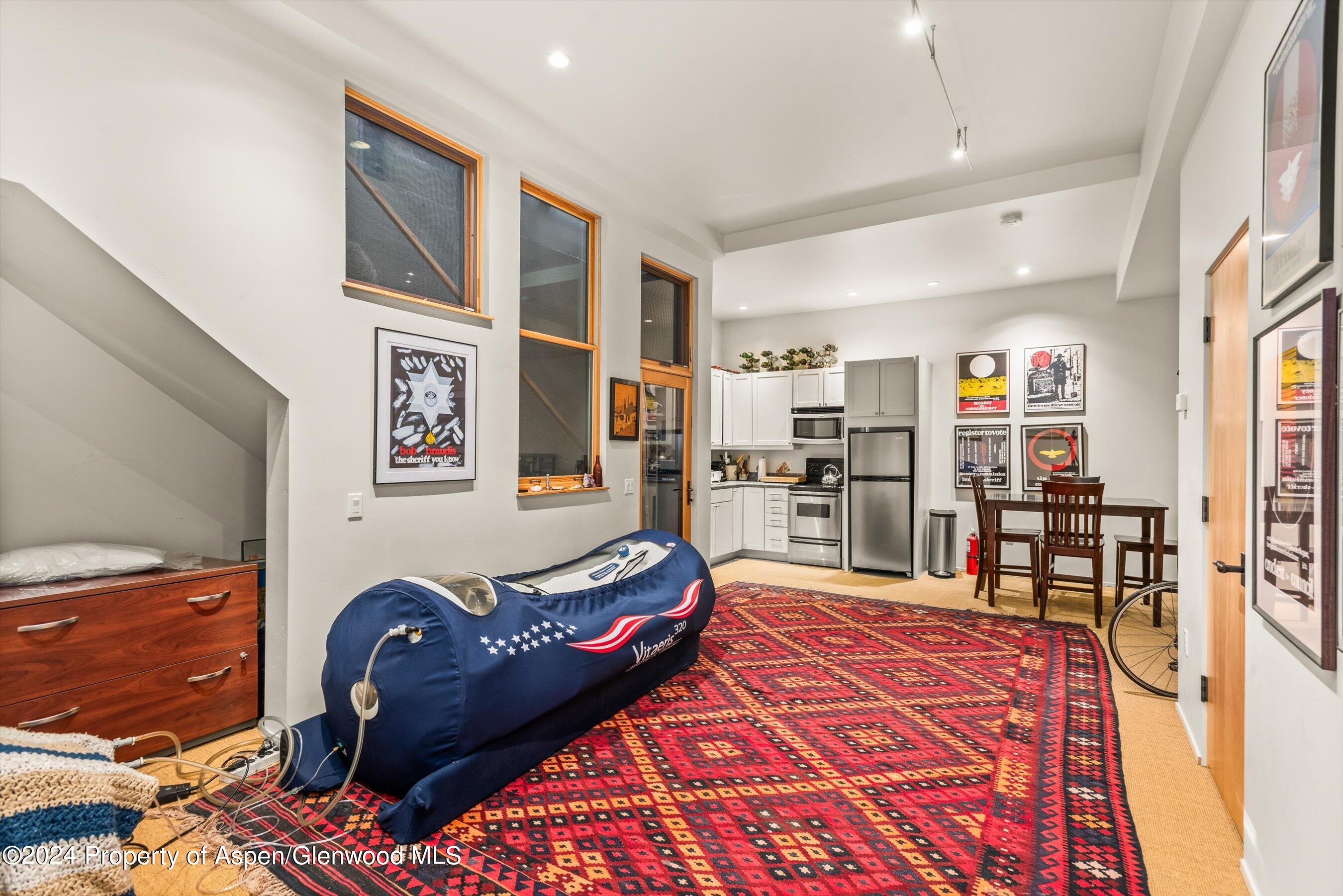 308 Park Avenue Property Photo 19