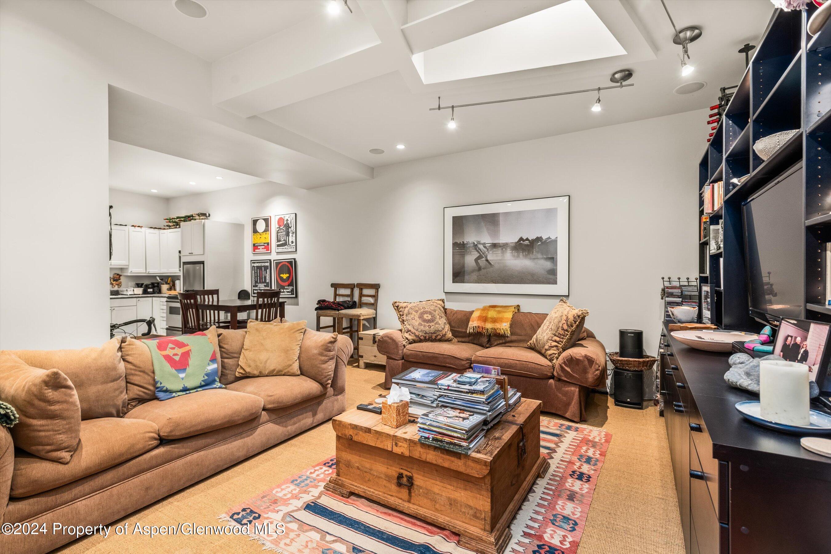 308 Park Avenue Property Photo 21