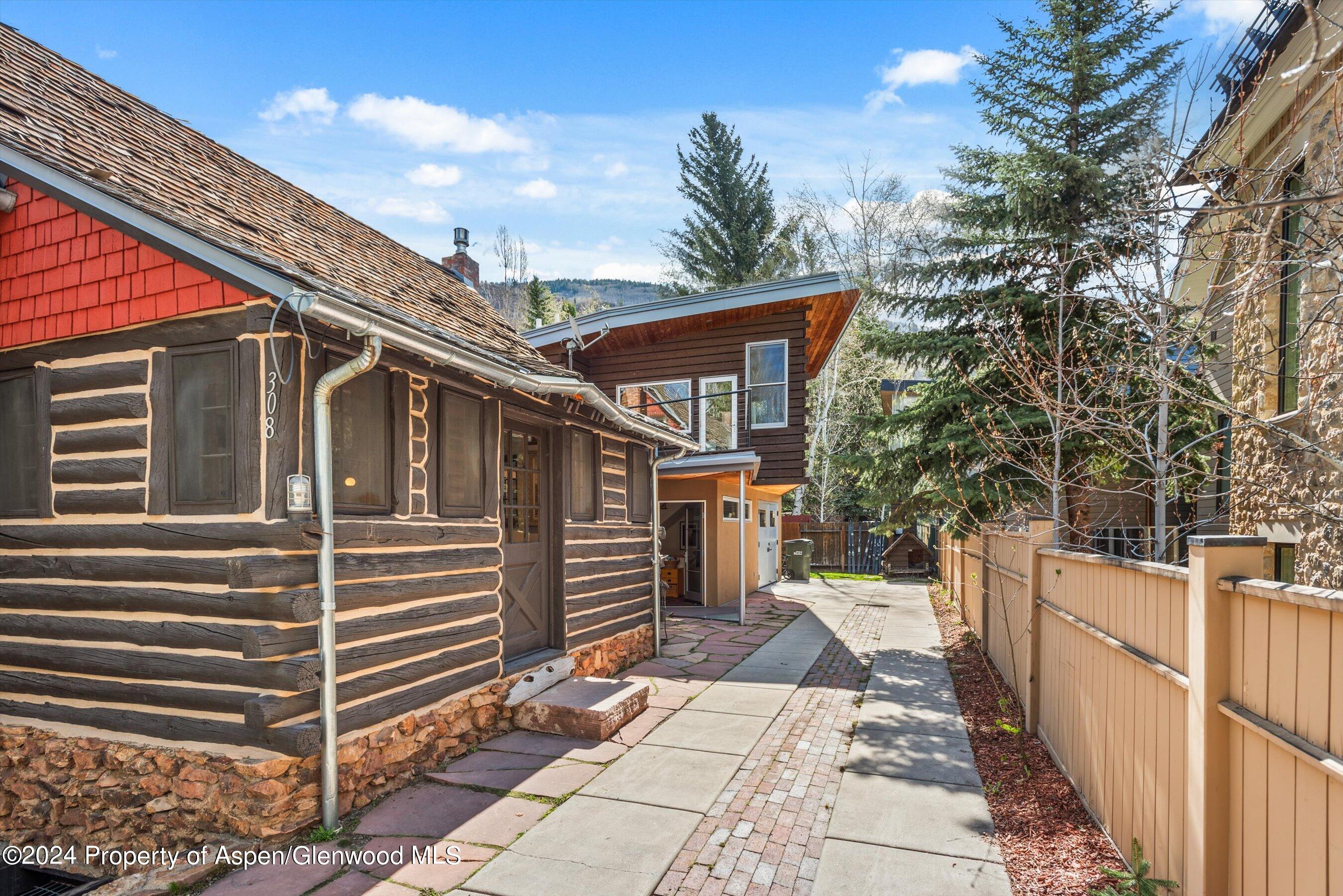 308 Park Avenue Property Photo 23