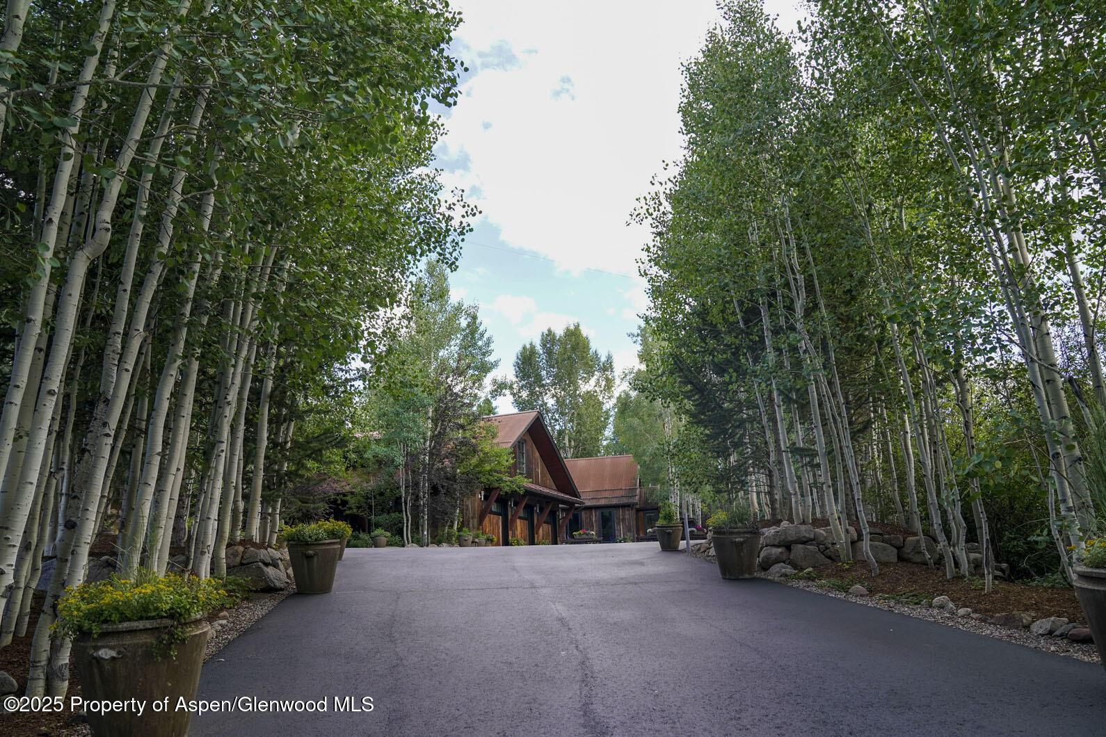 1038 Owl Creek Road