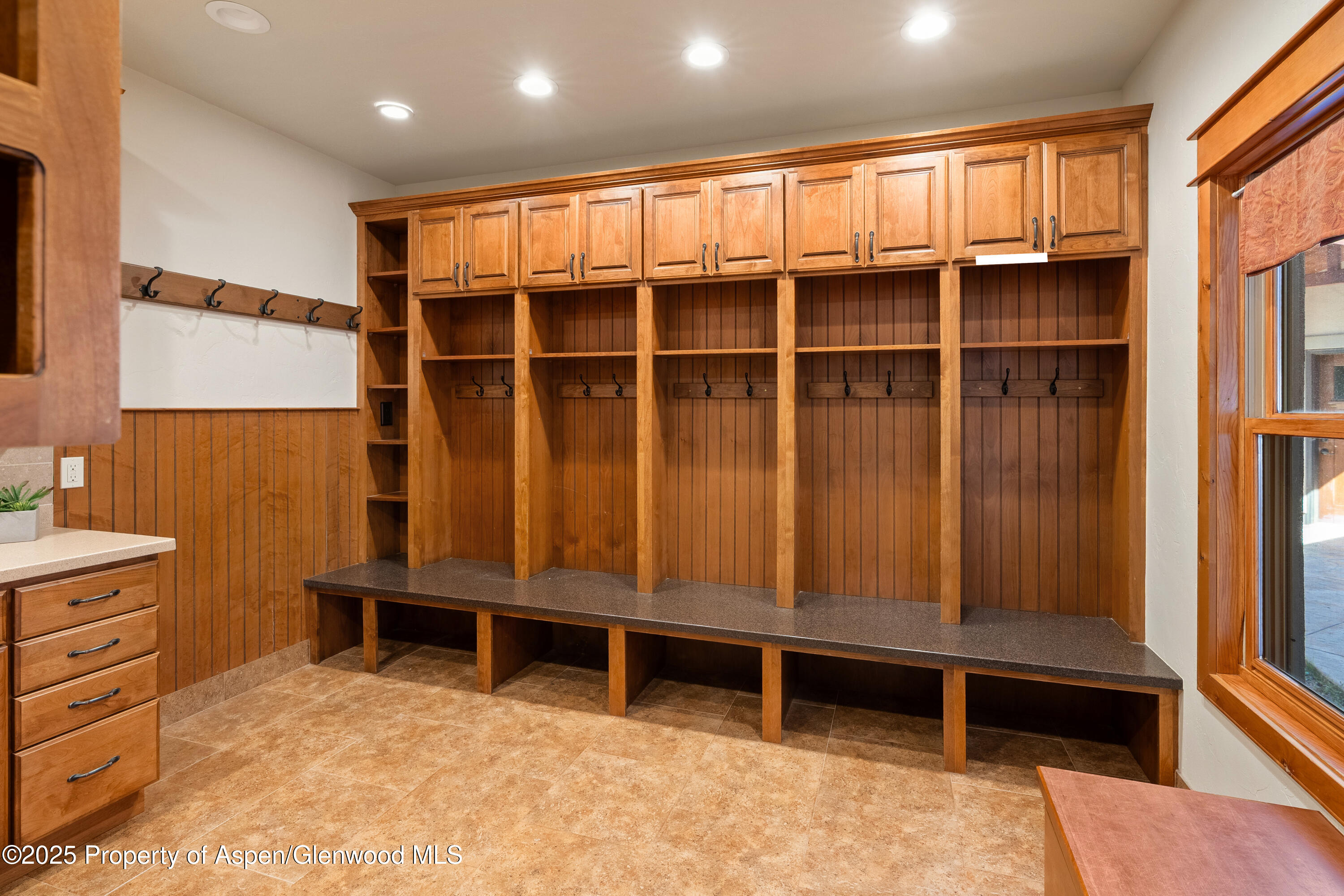 621 Elk Run Road Property Photo 23