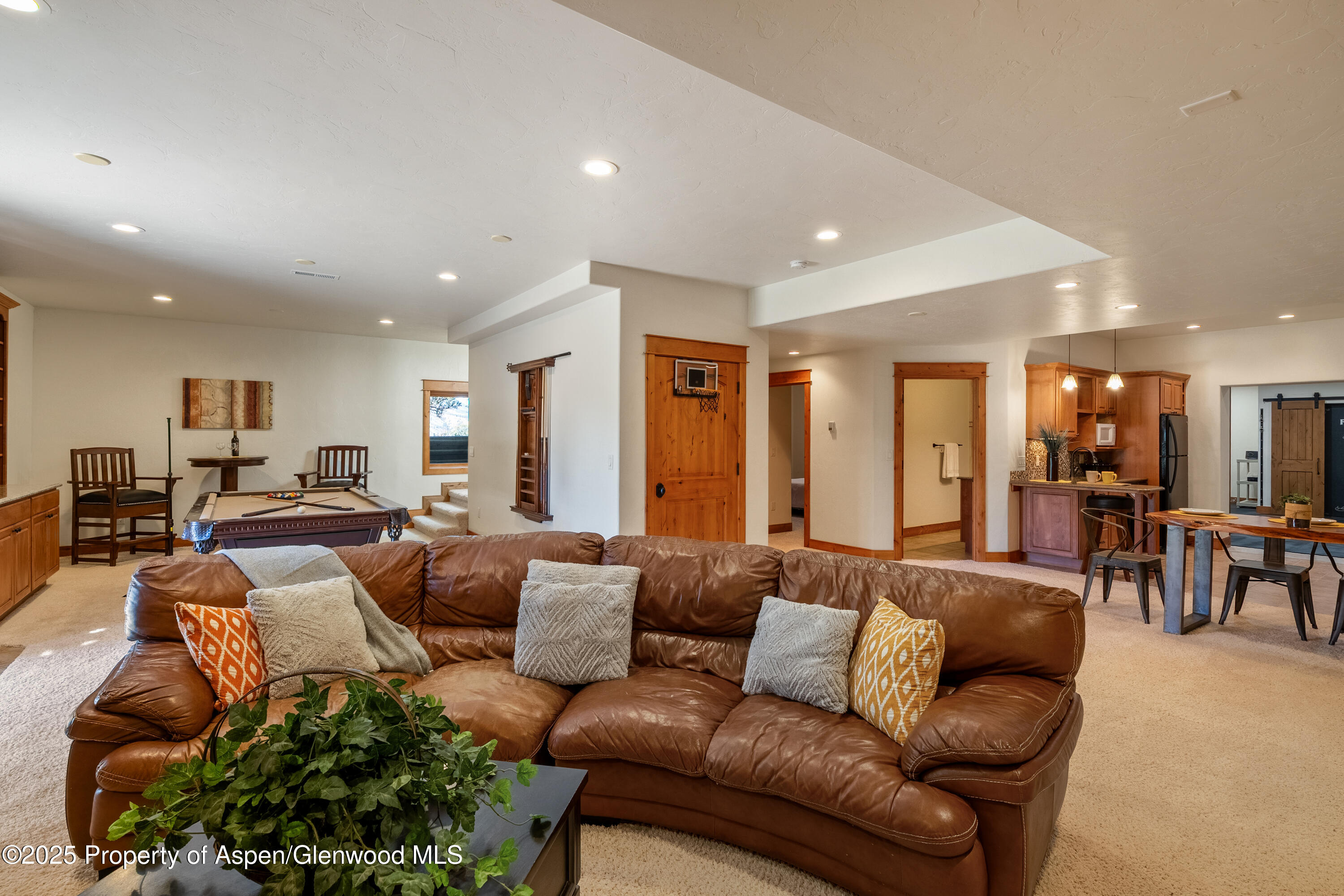 621 Elk Run Road Property Photo 34