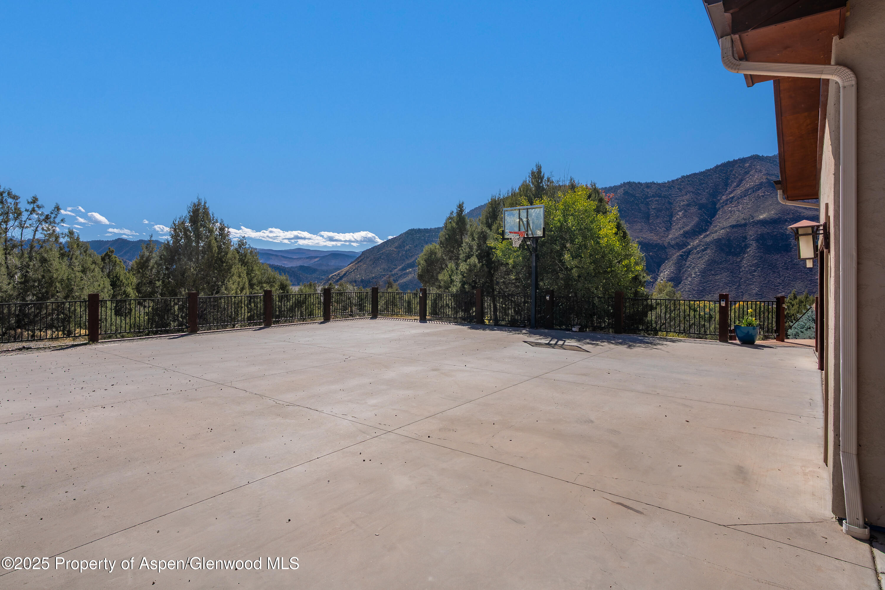 621 Elk Run Road Property Photo 47