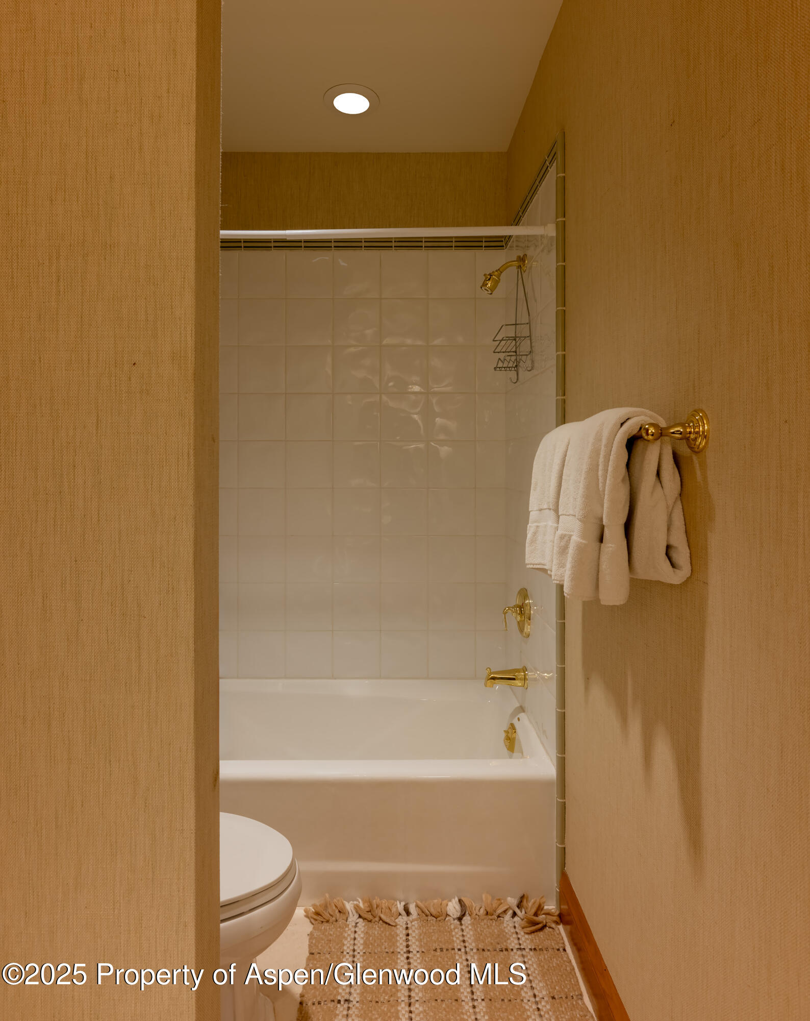 316 West End Street Property Photo 14