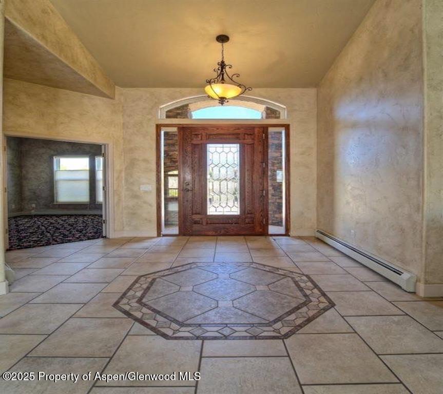 233 Meadow Creek Drive Property Photo 6