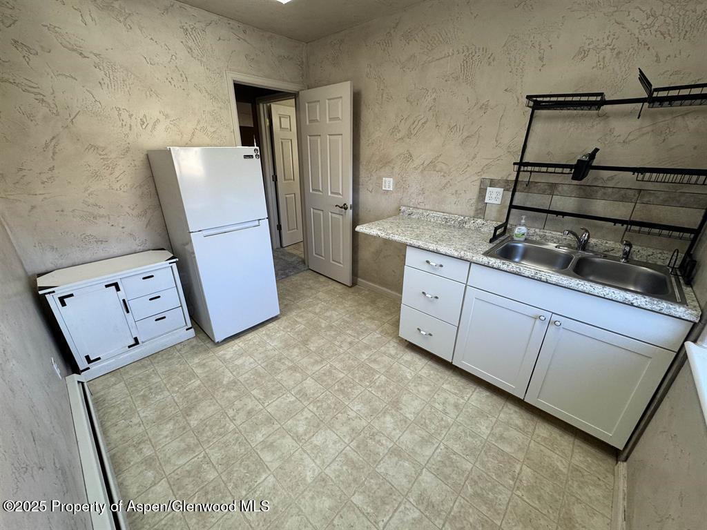 233 Meadow Creek Drive Property Photo 19