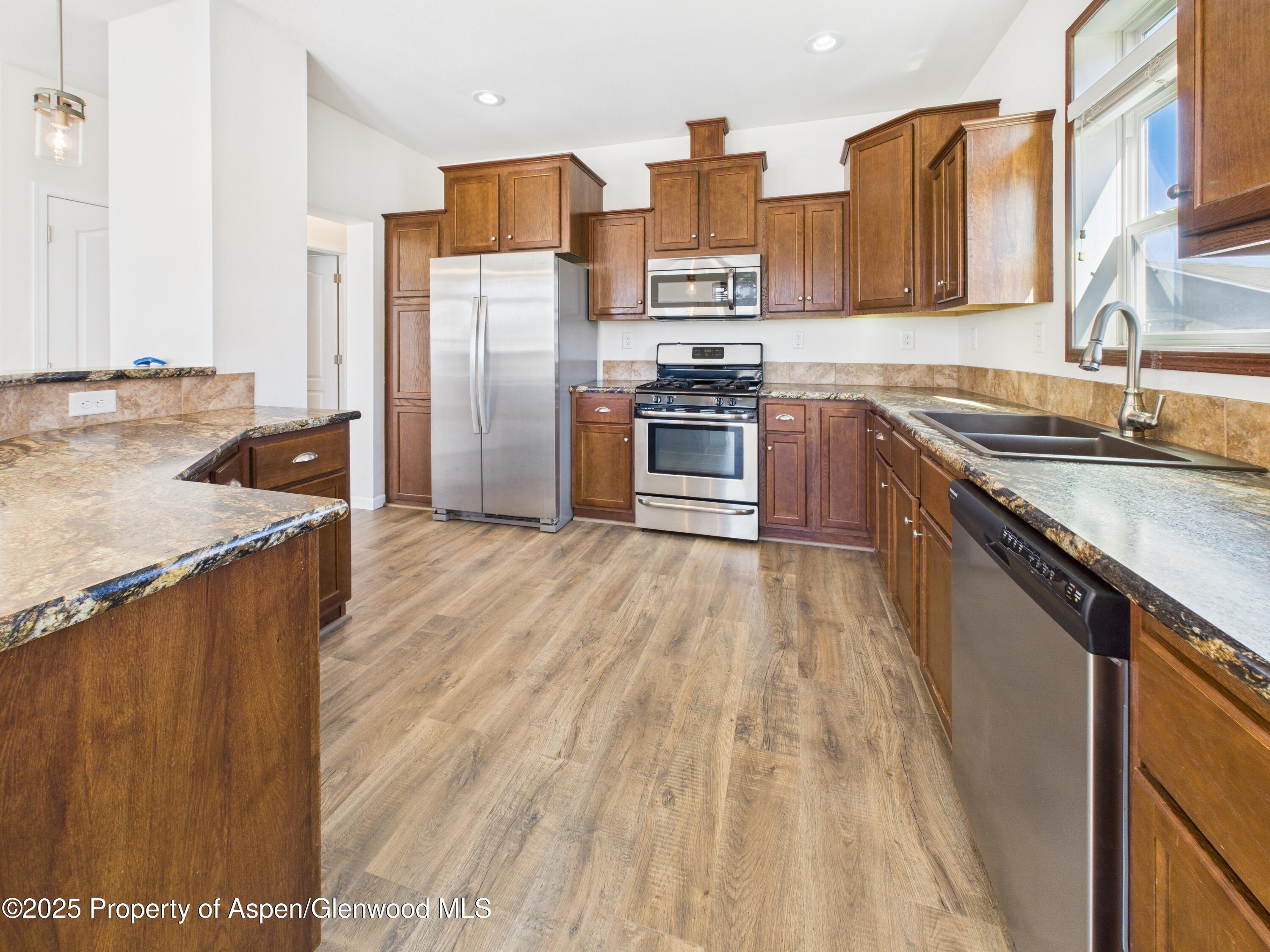 68 Salmon Loop Loop Property Photo 10