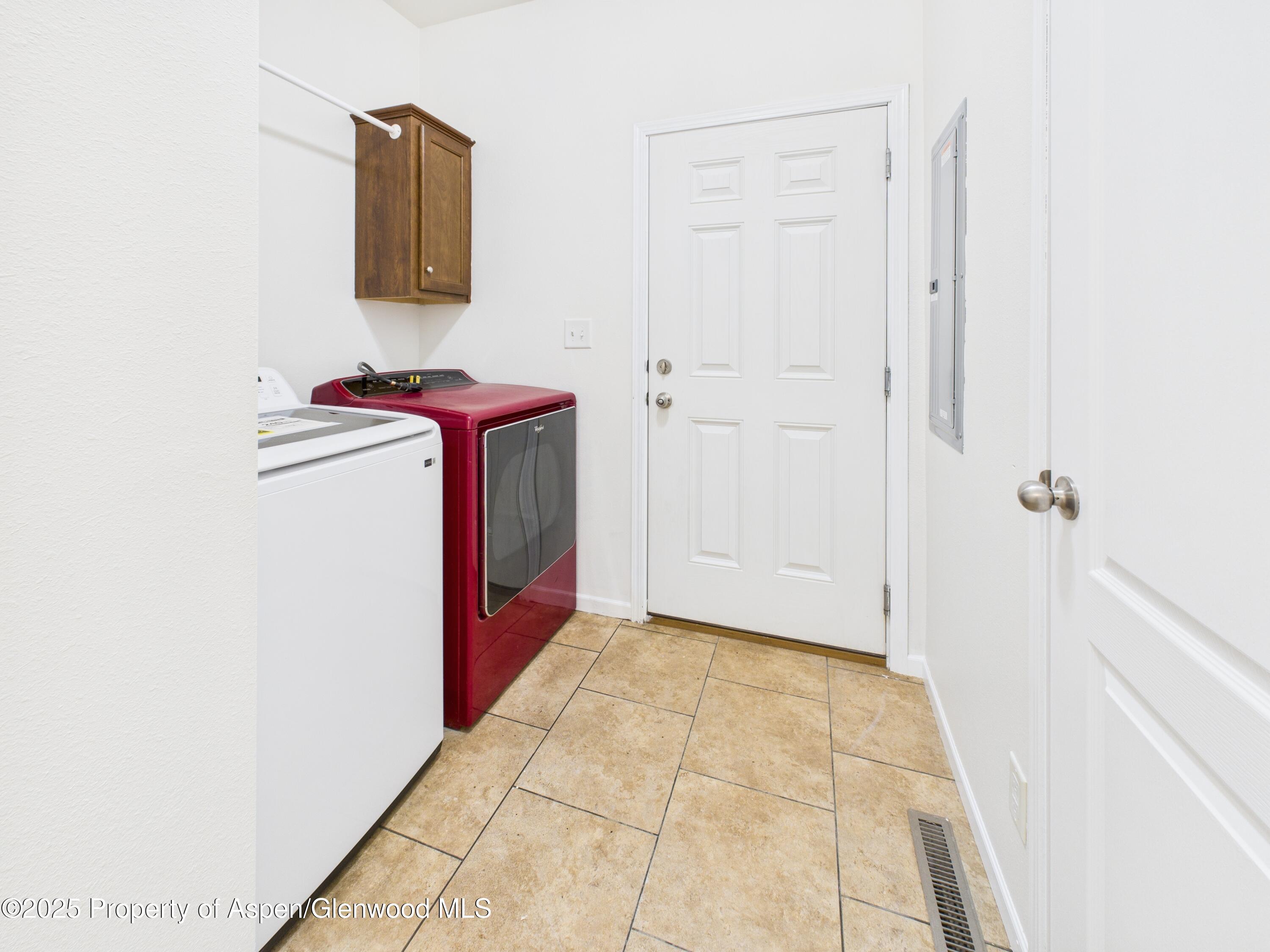 68 Salmon Loop Loop Property Photo 15