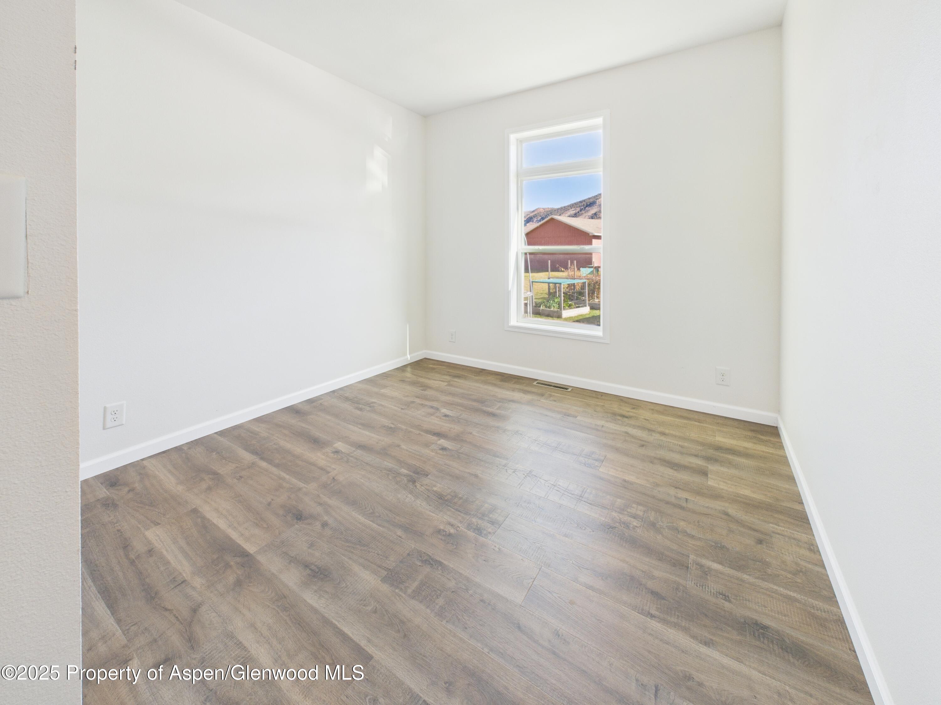 68 Salmon Loop Loop Property Photo 21