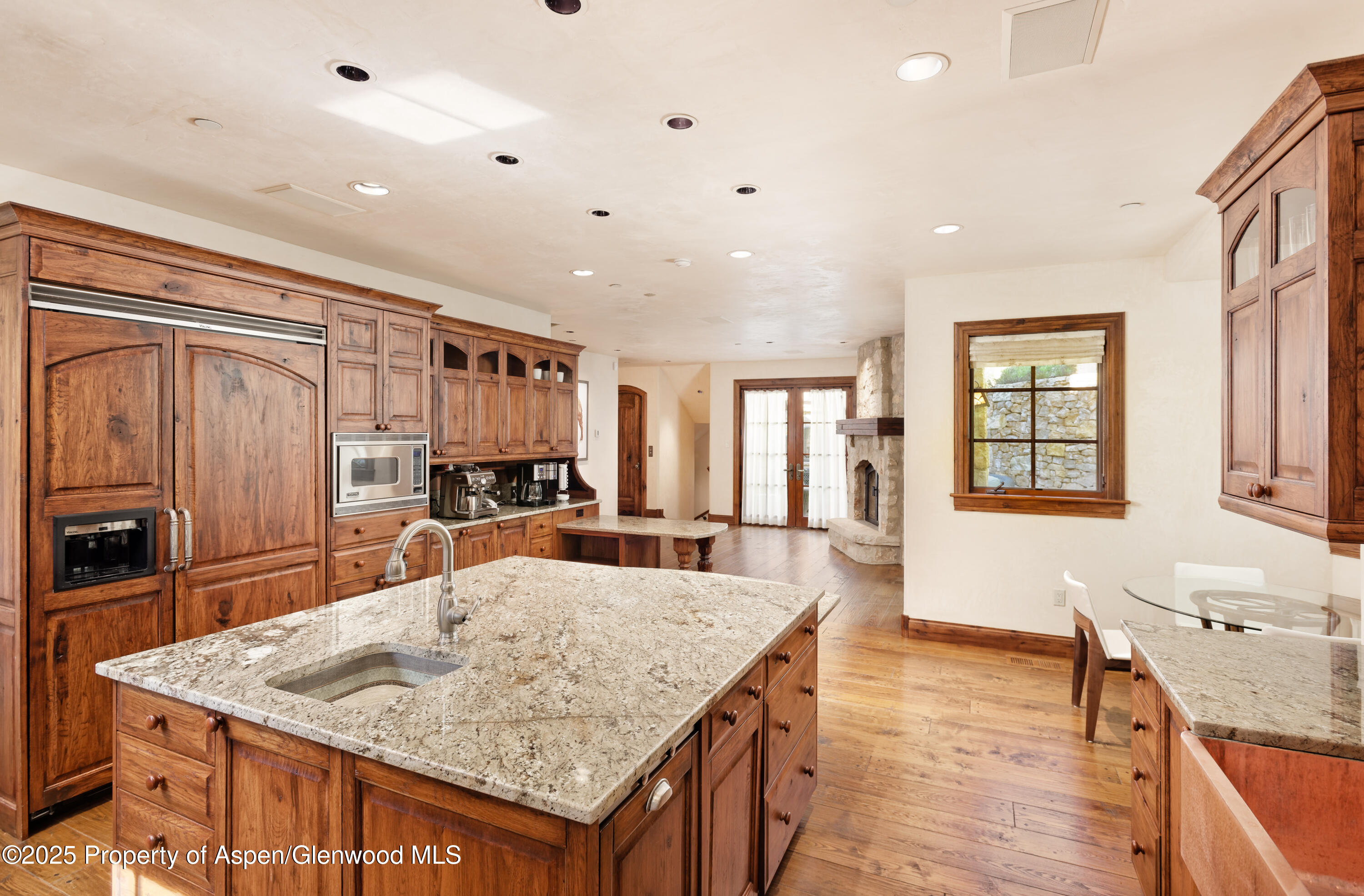 388 Exhibition Lane Property Photo 11