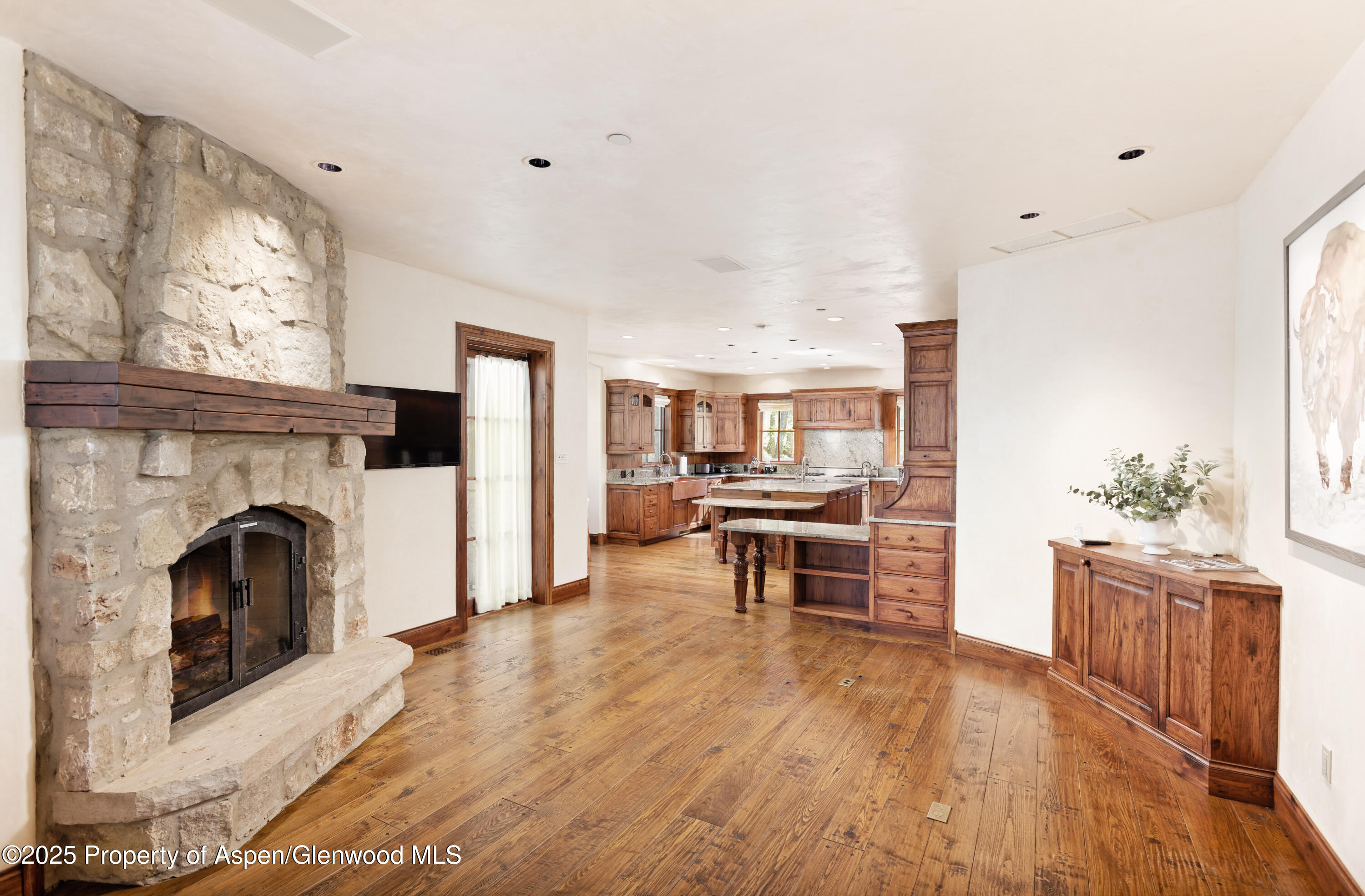 388 Exhibition Lane Property Photo 13