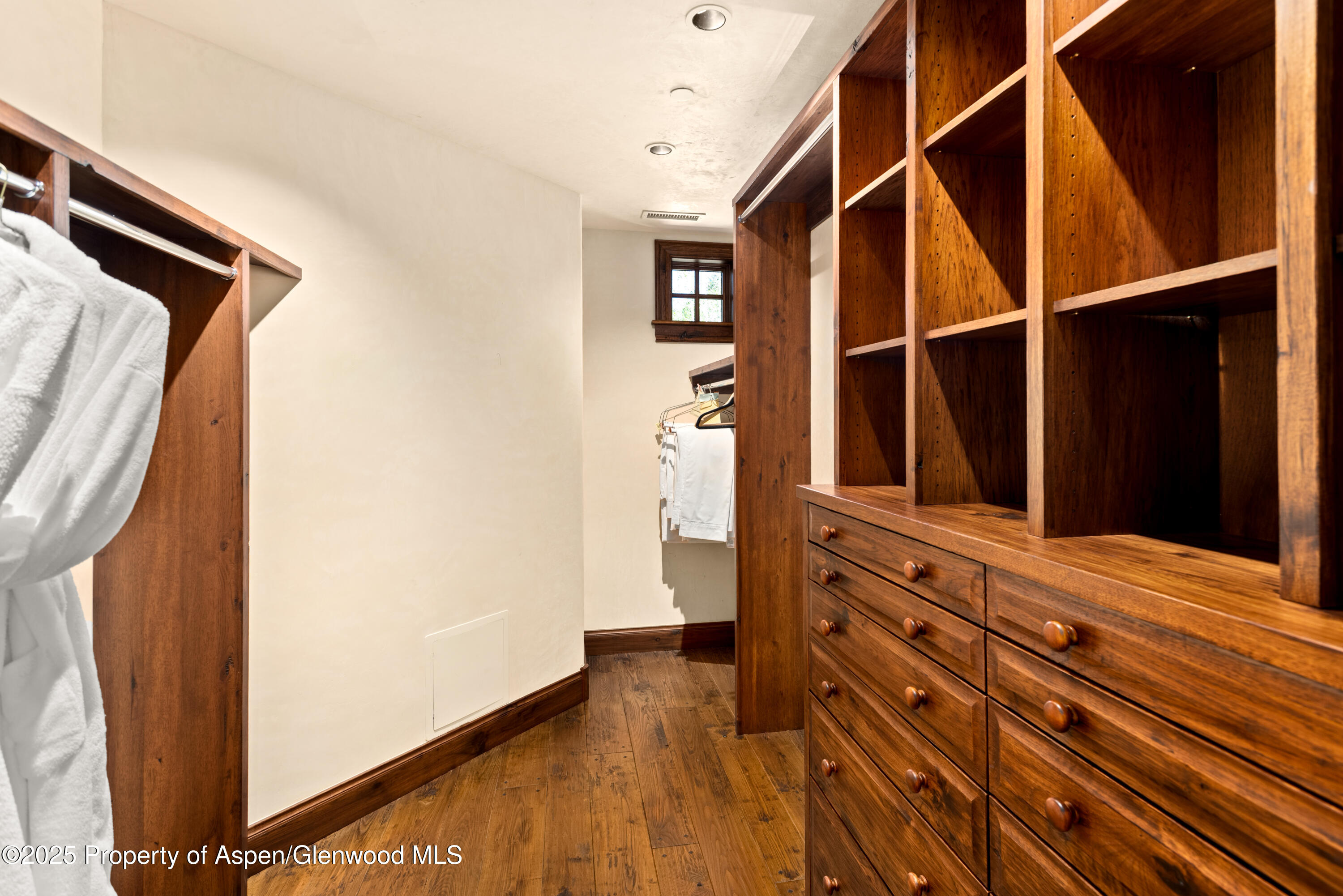 388 Exhibition Lane Property Photo 16