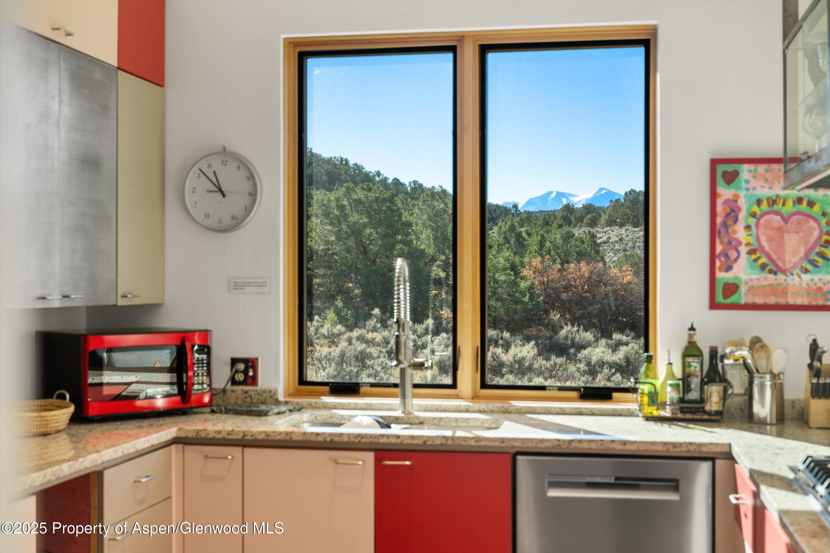 525 Cactus Flats Road Property Photo 15