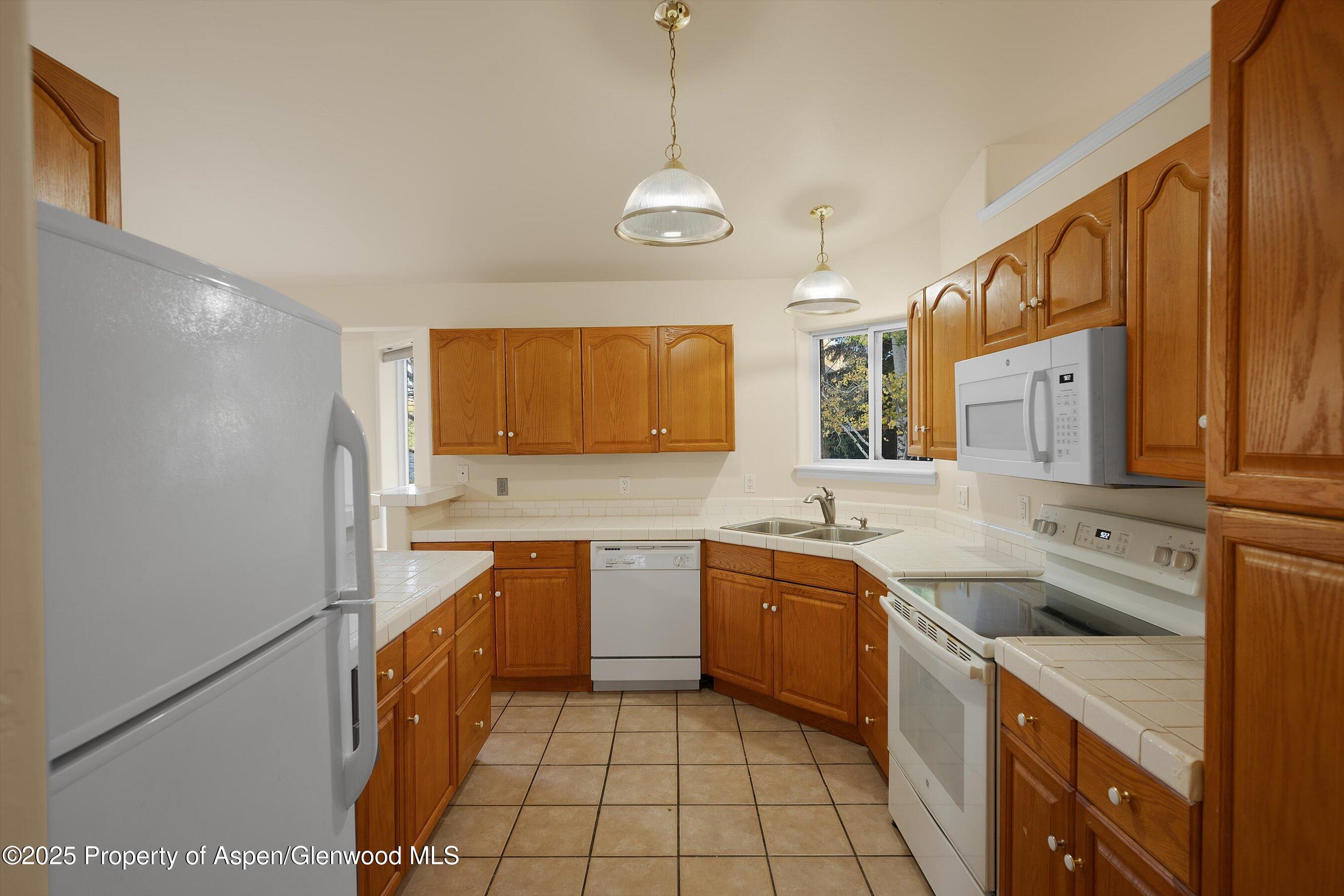 634 E First Street Property Photo 17