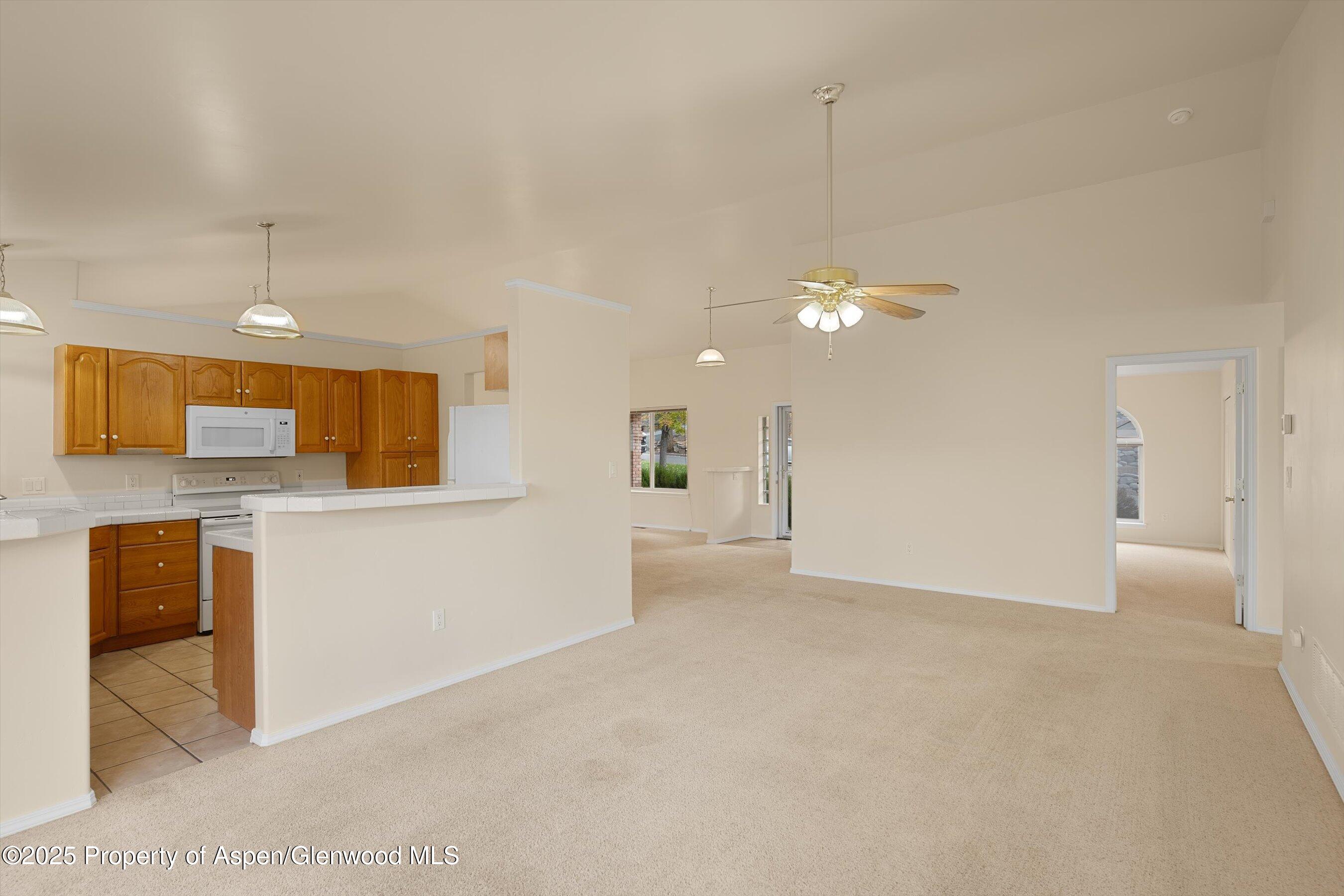 634 E First Street Property Photo 20