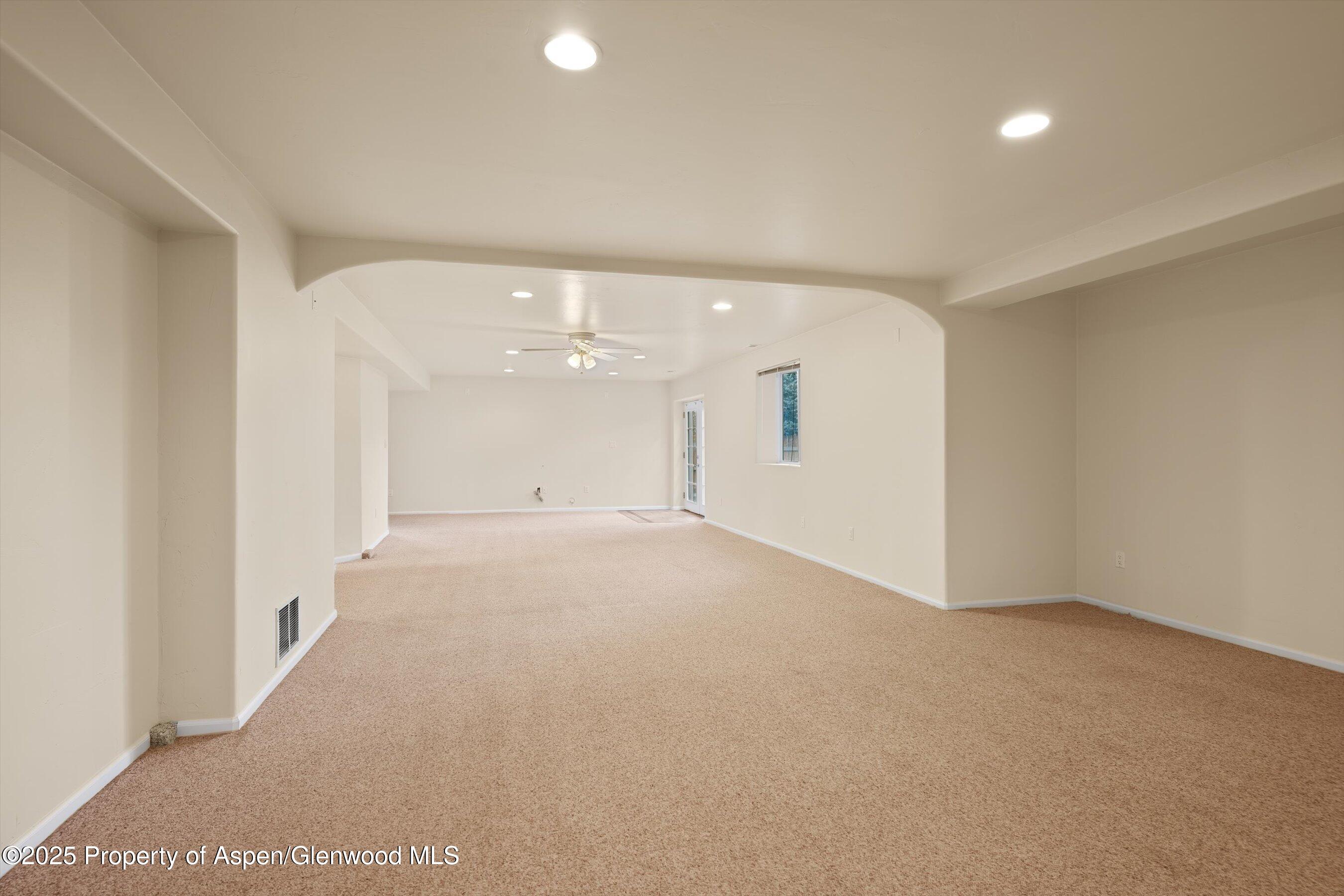 634 E First Street Property Photo 31