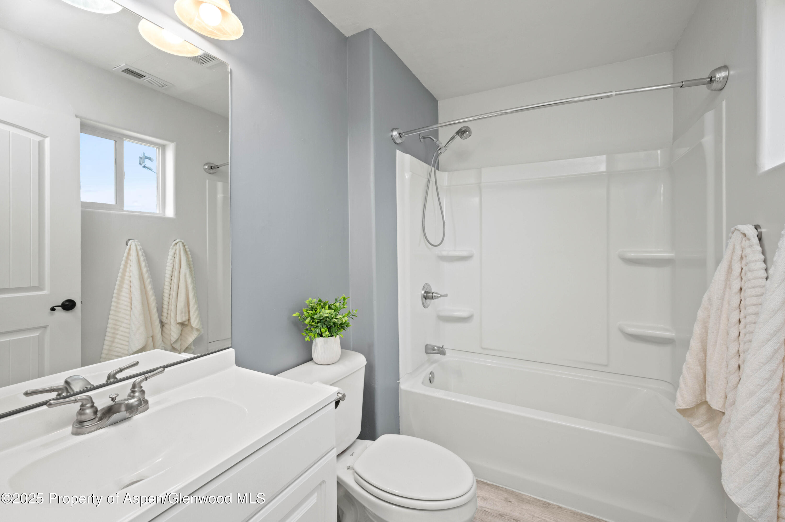 148 W 26th Street Property Photo 11