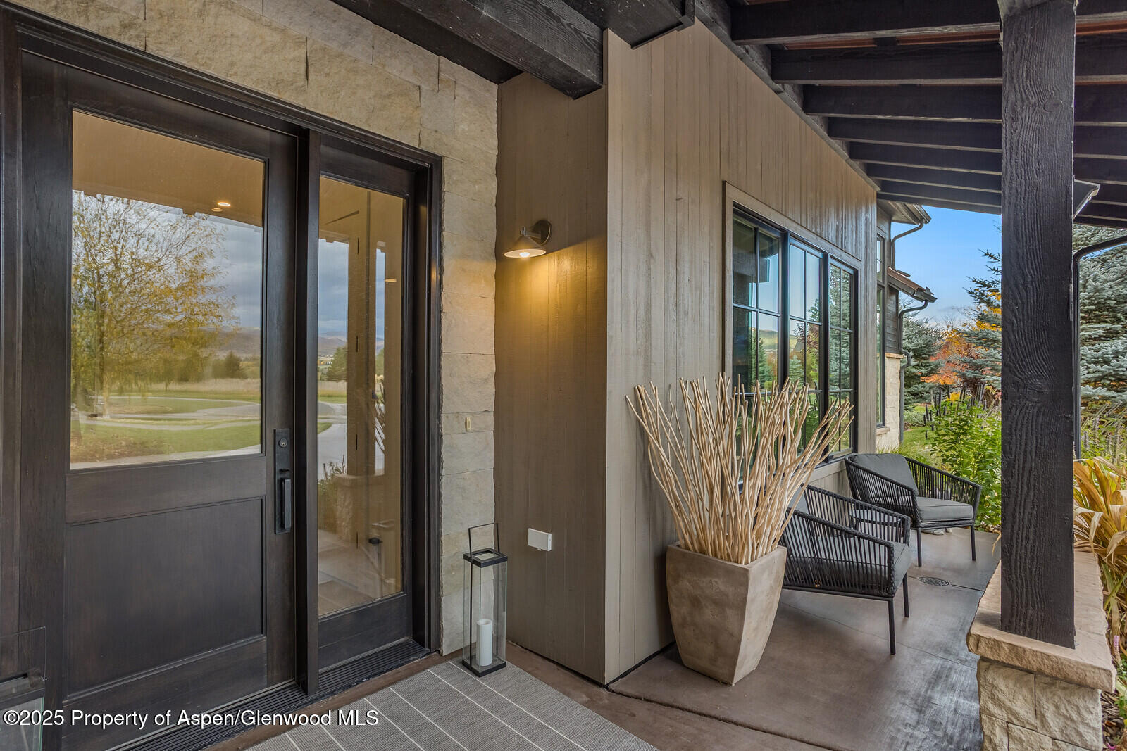 283 Crystal Canyon Drive Property Photo 7