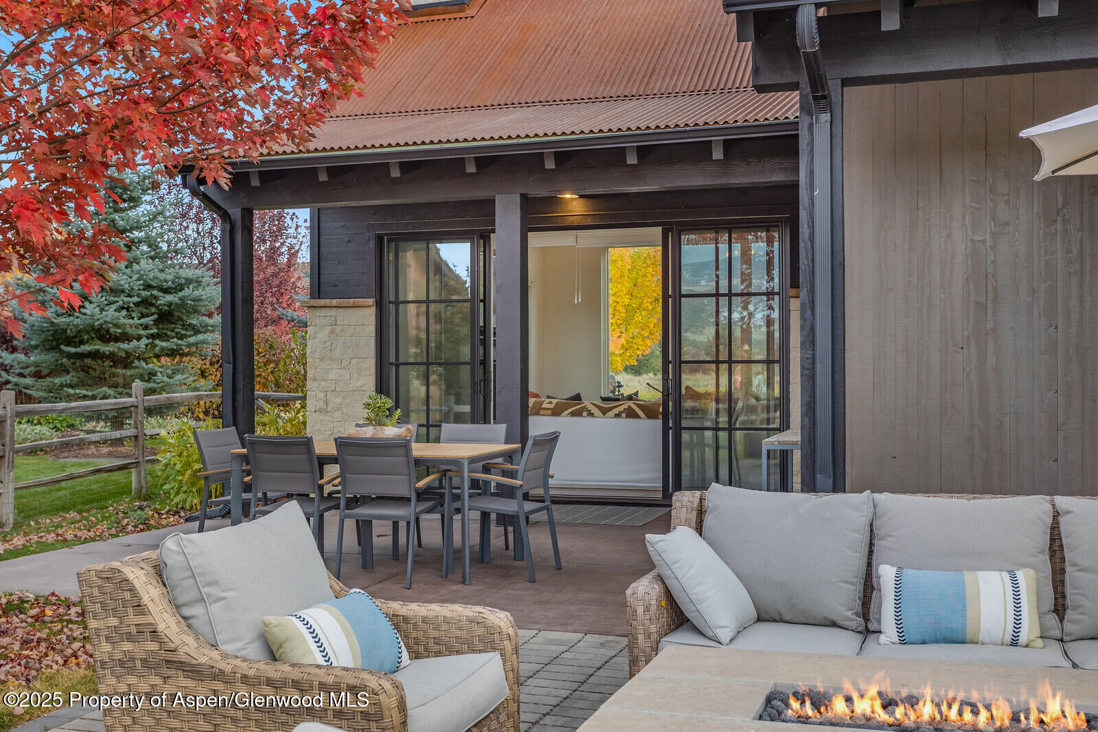 283 Crystal Canyon Drive Property Photo 10