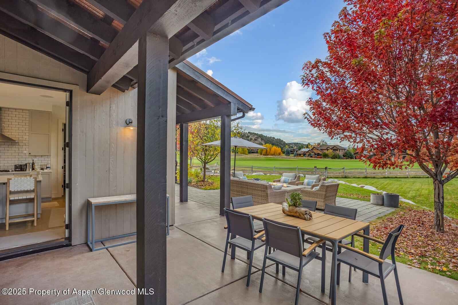 283 Crystal Canyon Drive Property Photo 11