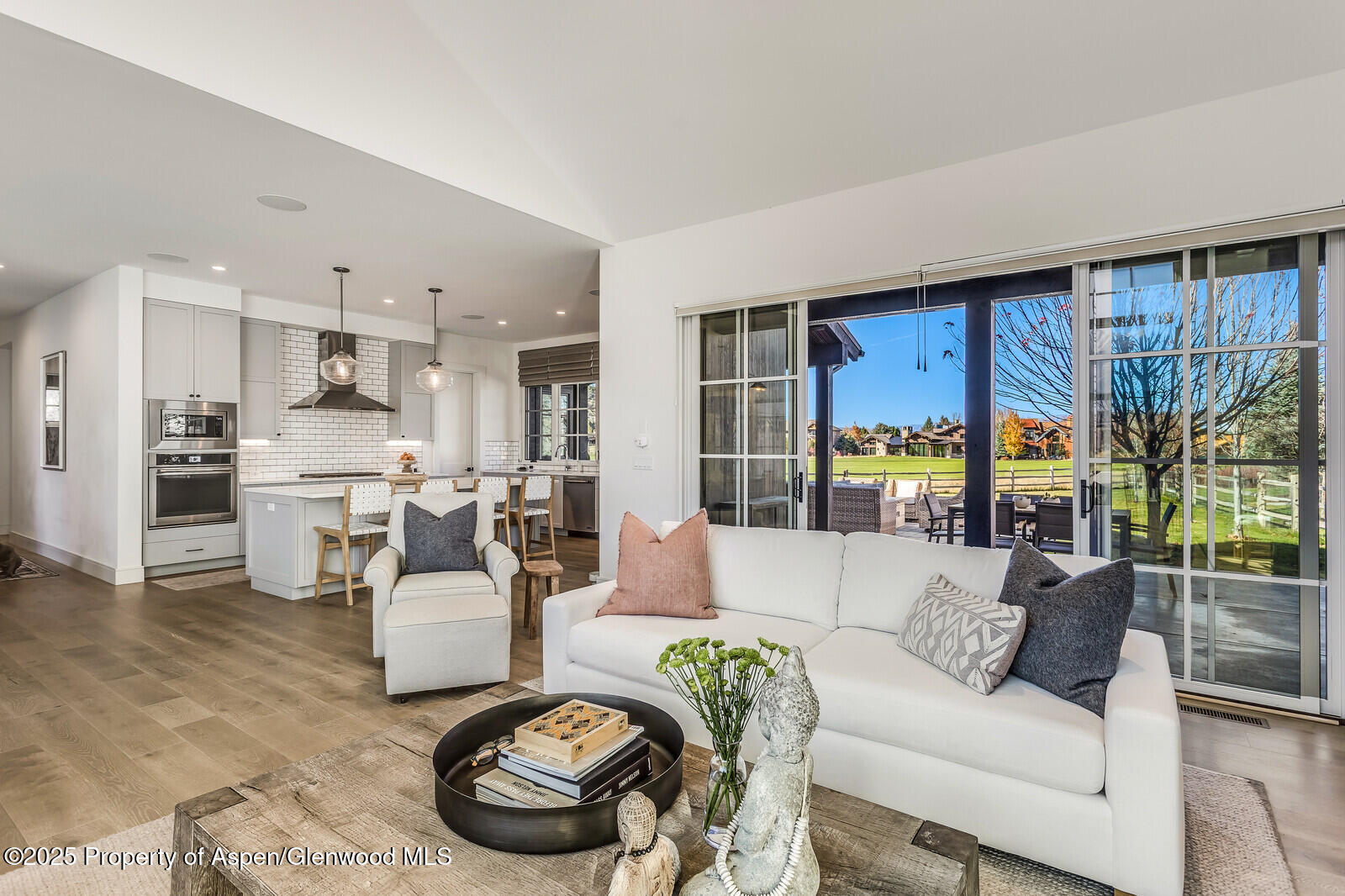 283 Crystal Canyon Drive Property Photo 16