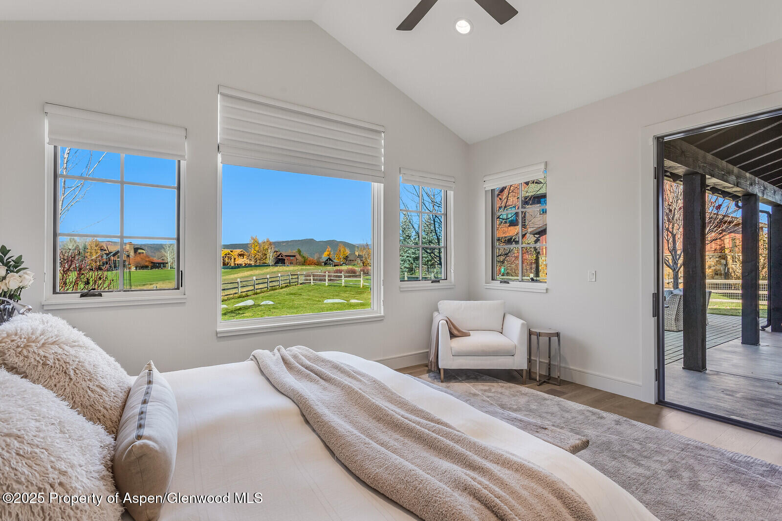 283 Crystal Canyon Drive Property Photo 34