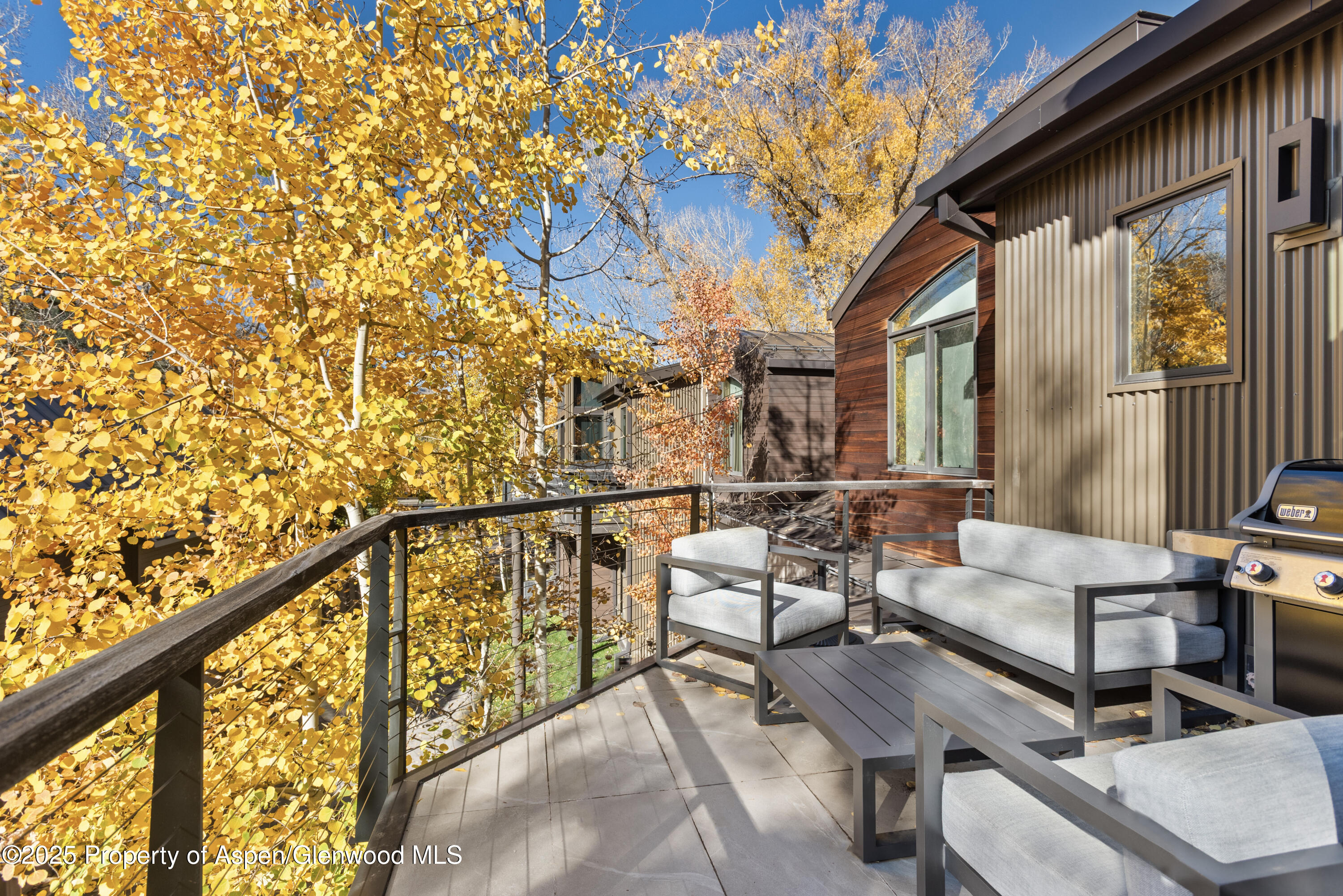 522 Spruce Street Property Photo 2