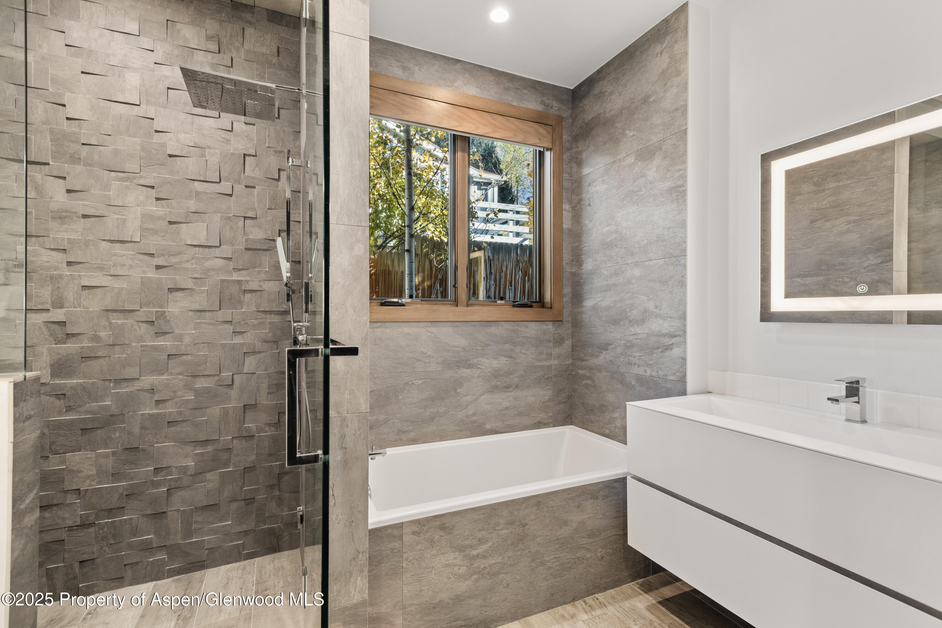 522 Spruce Street Property Photo 13
