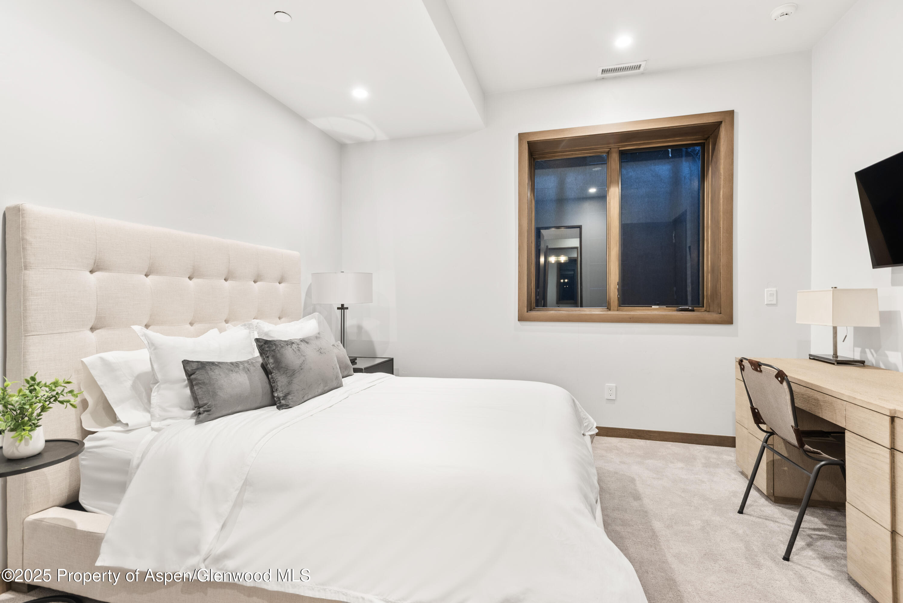 522 Spruce Street Property Photo 17