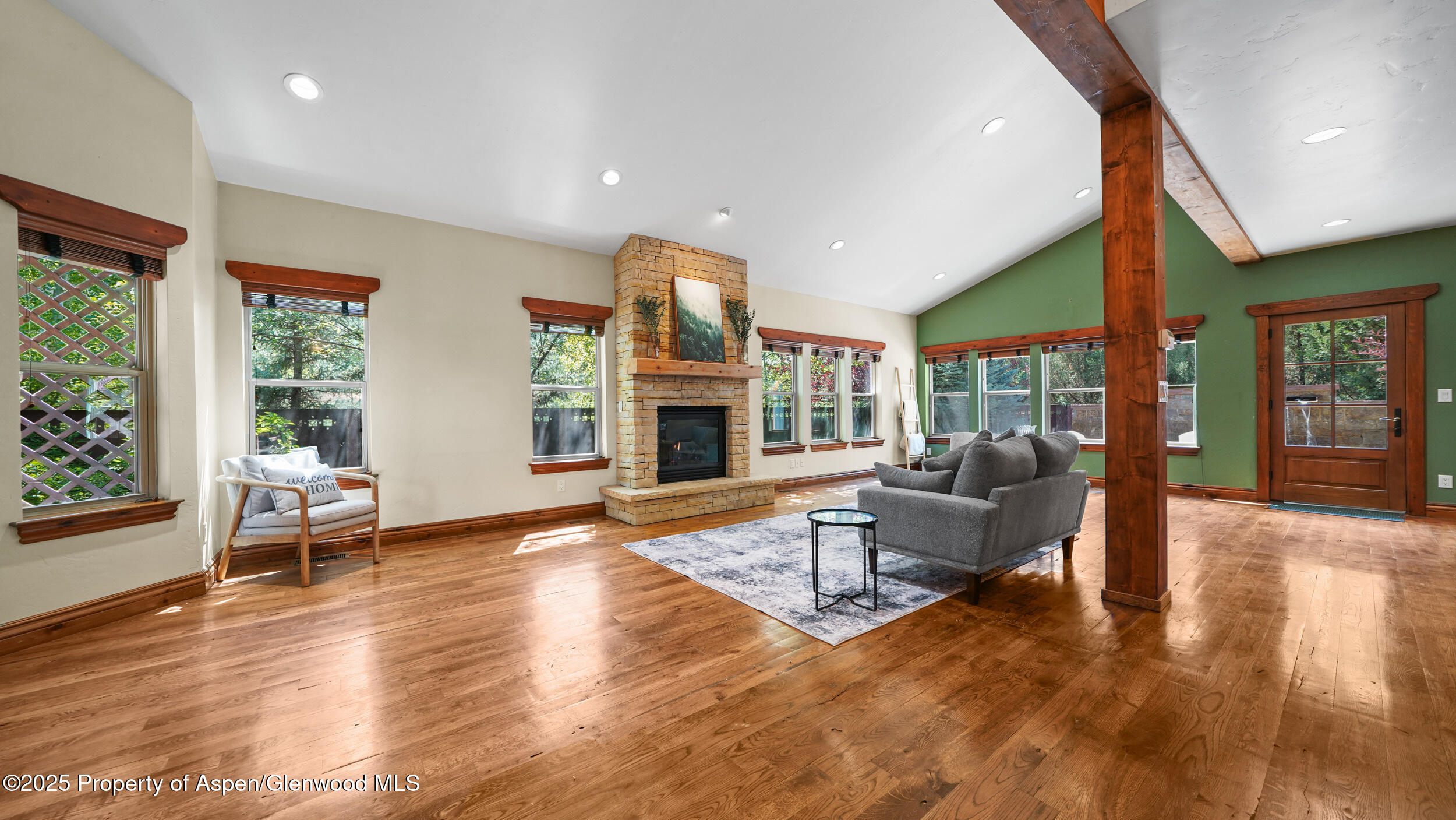 225 Juniper Court Property Photo 1