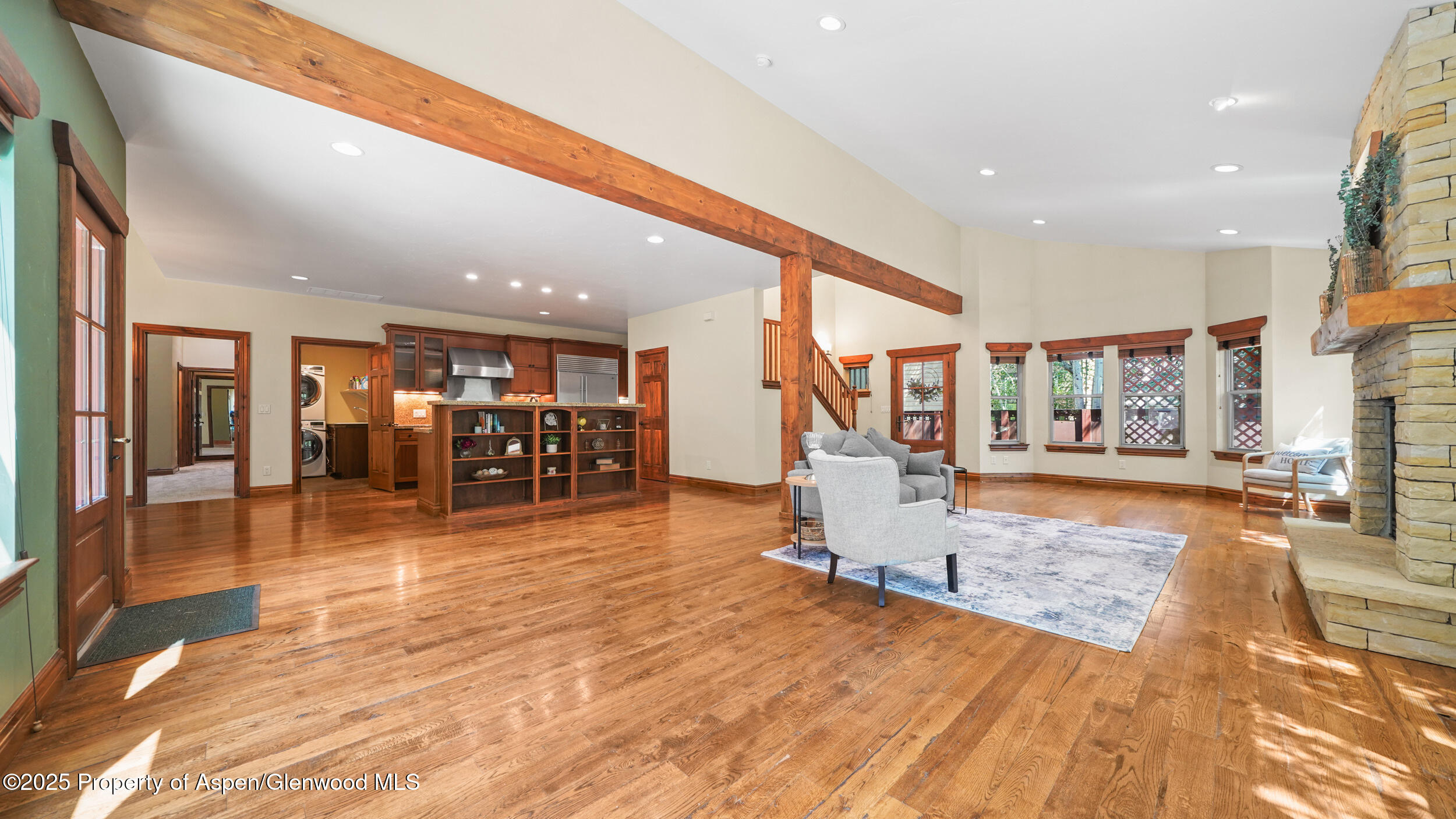 225 Juniper Court Property Photo 2