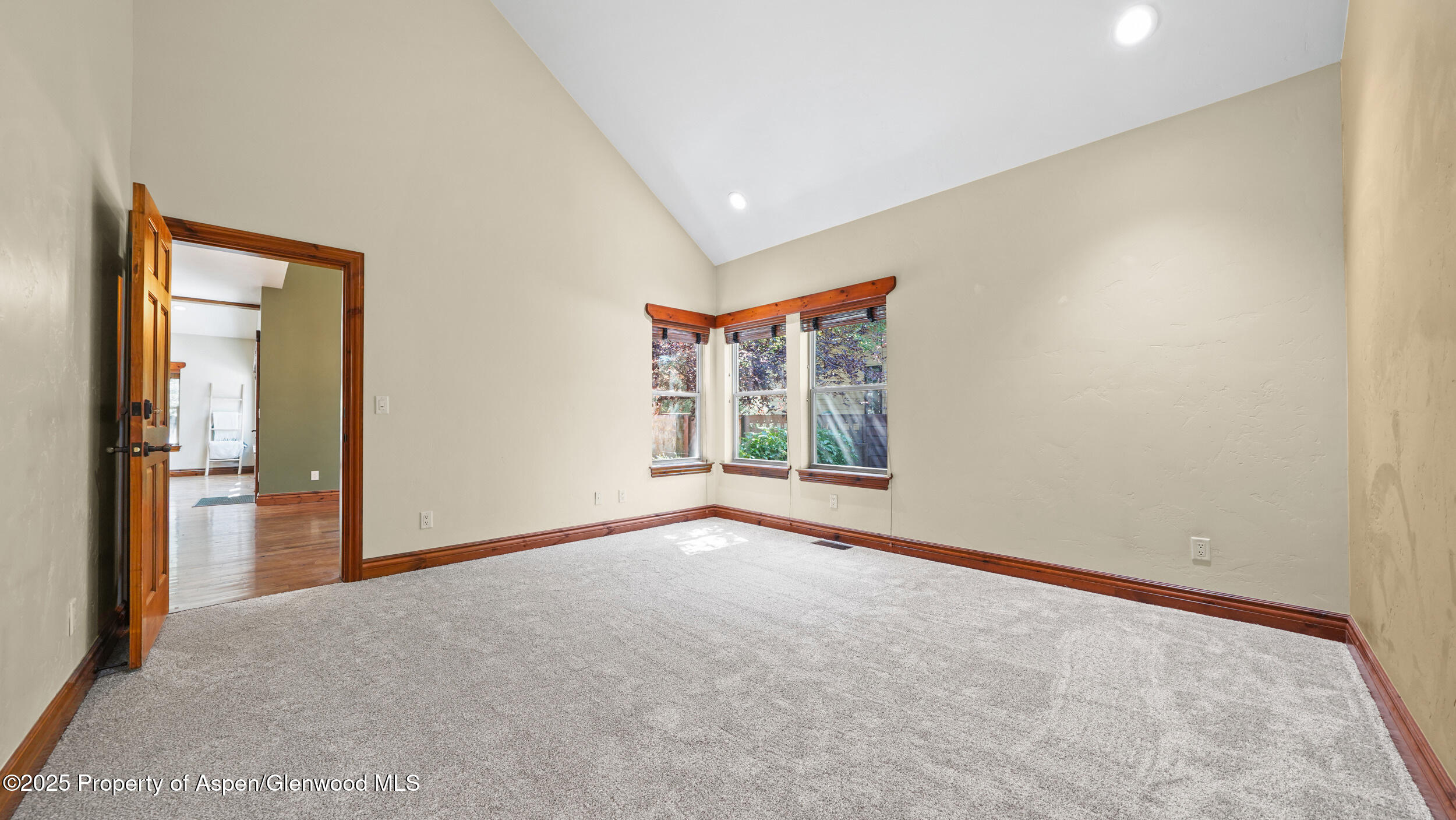 225 Juniper Court Property Photo 5