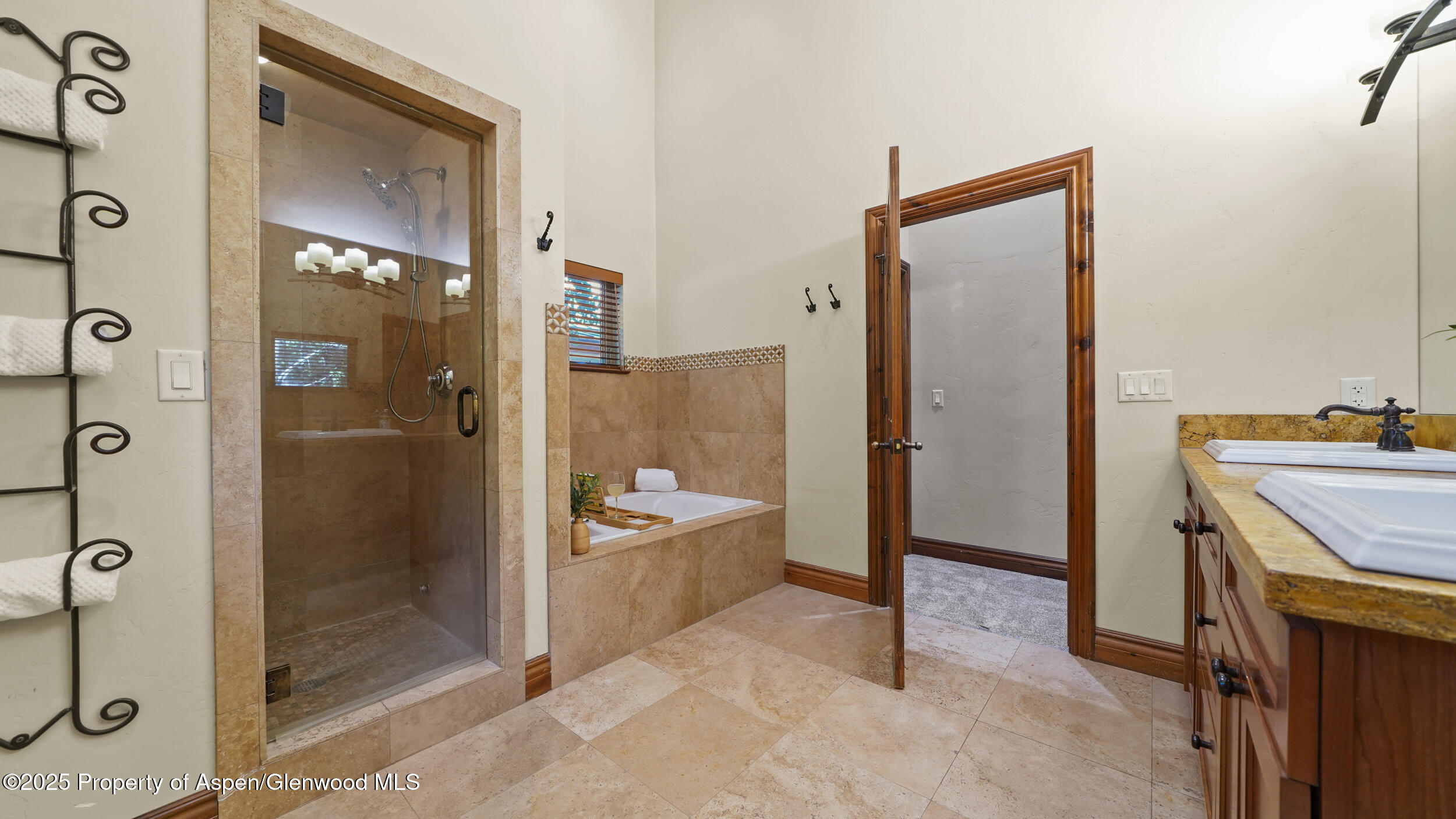 225 Juniper Court Property Photo 6