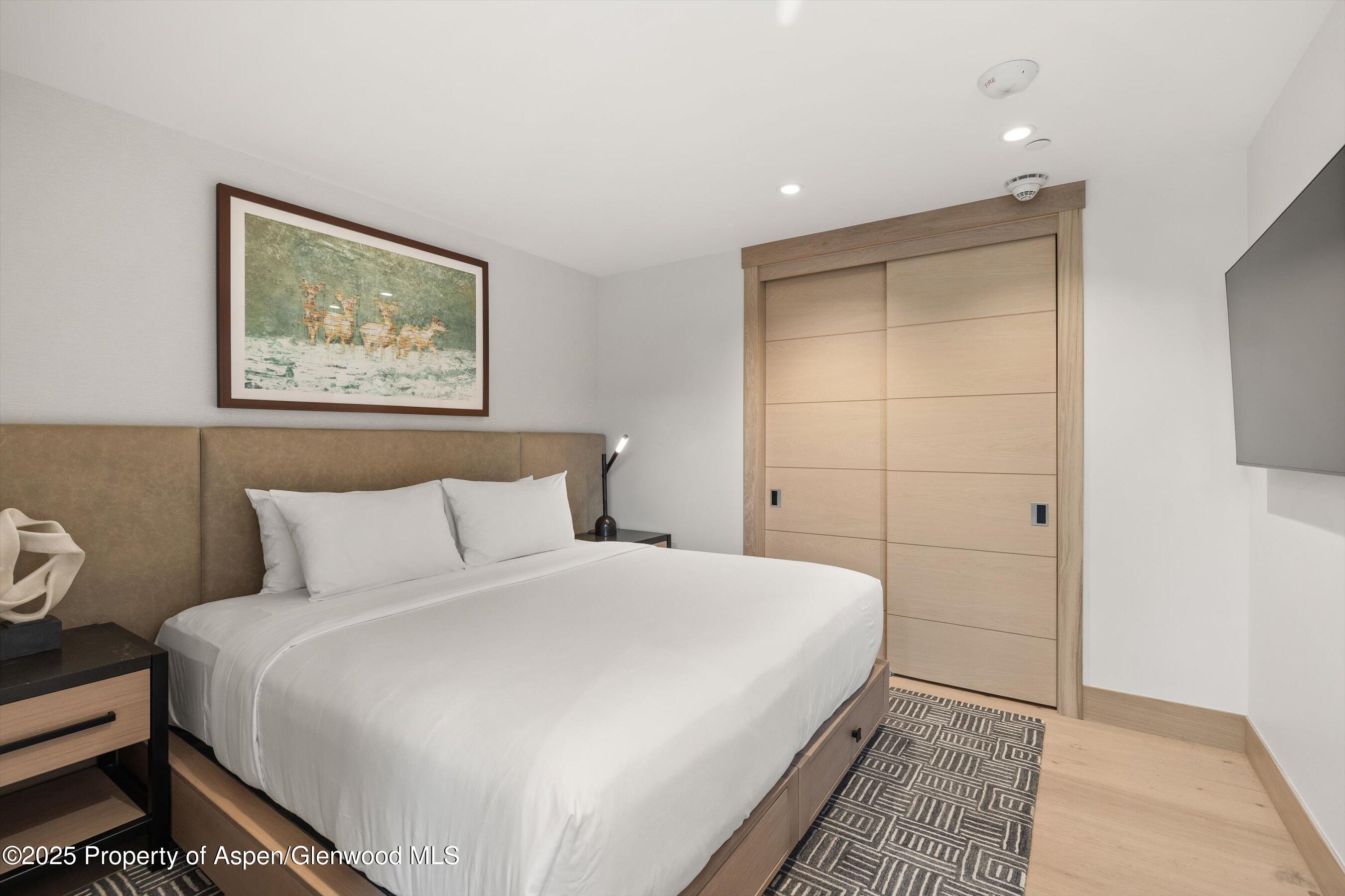 130 Wood Road, 654 Property Photo 15