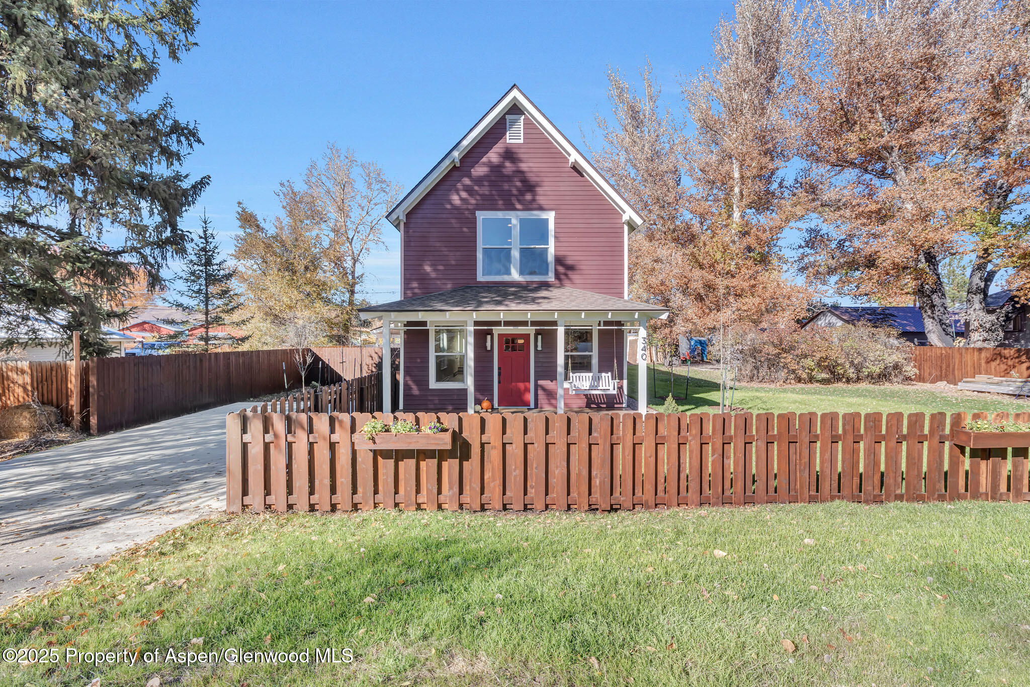 340 E Jefferson Avenue Property Photo 2