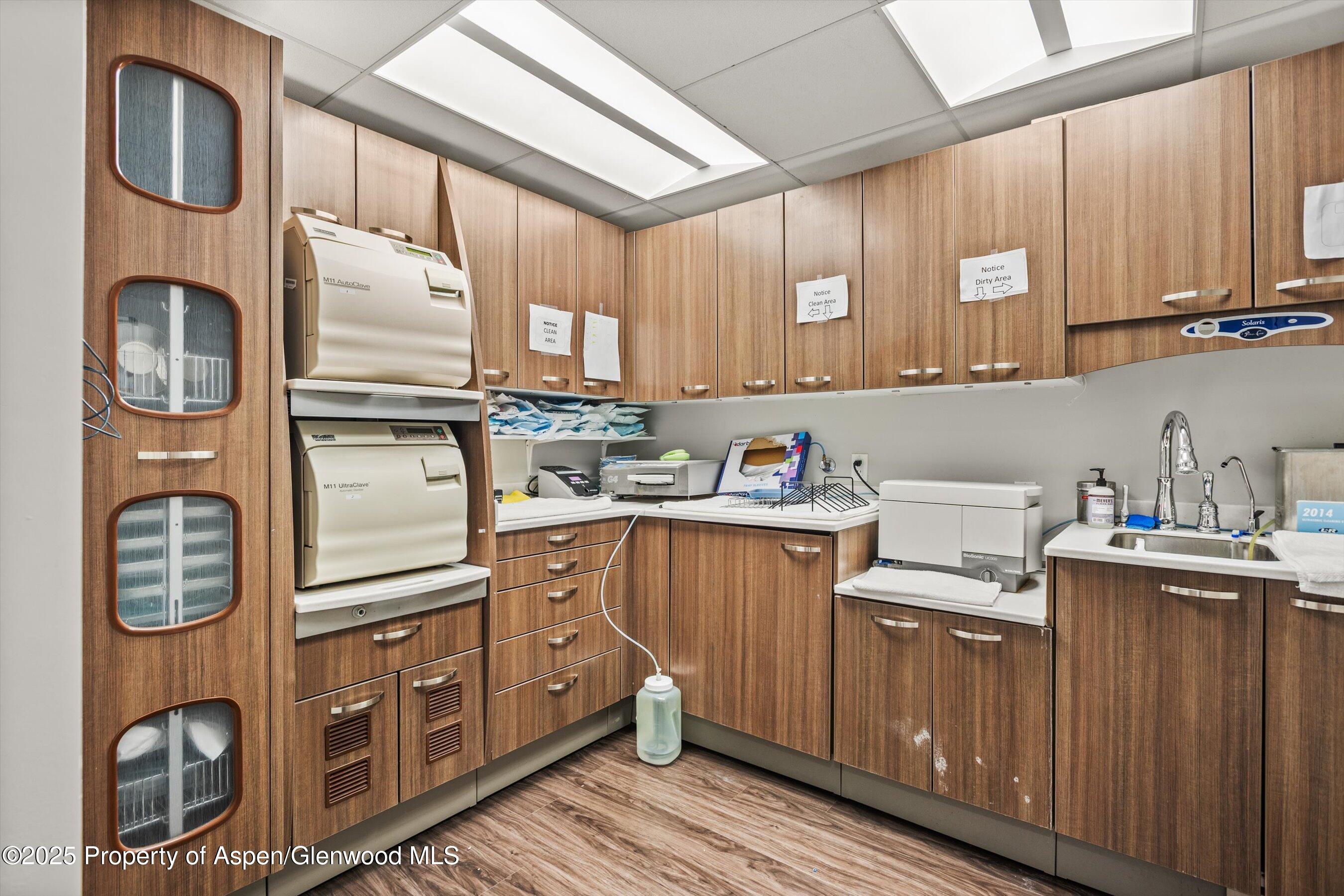 100 E Main Street 1 Property Photo 17