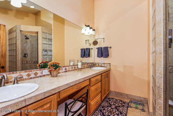 1280 Snowbunny Lane Property Photo 9