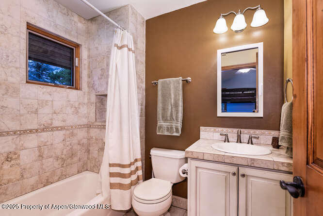 1280 Snowbunny Lane Property Photo 11