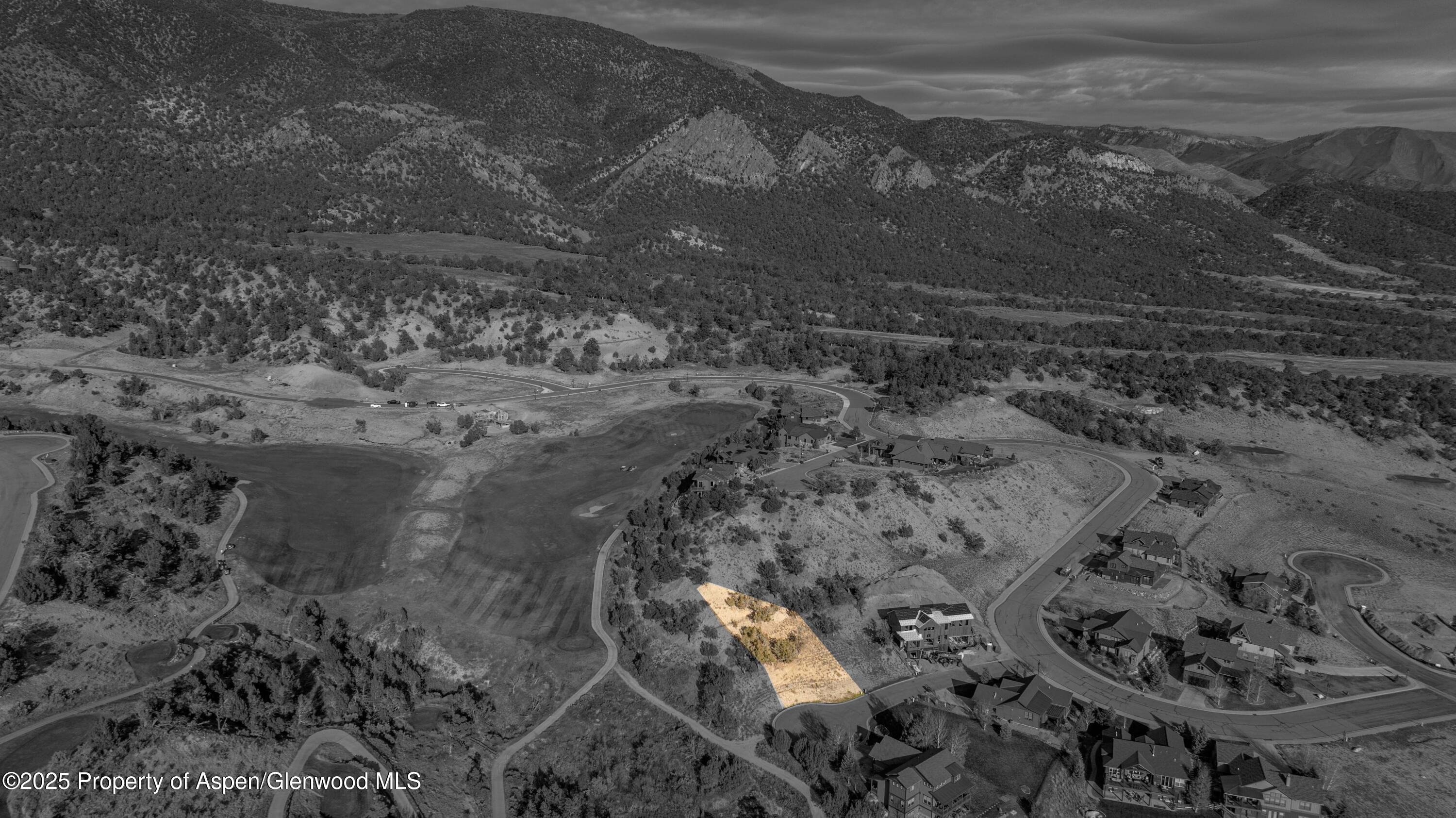 24 Mule Deer Court Property Photo 6