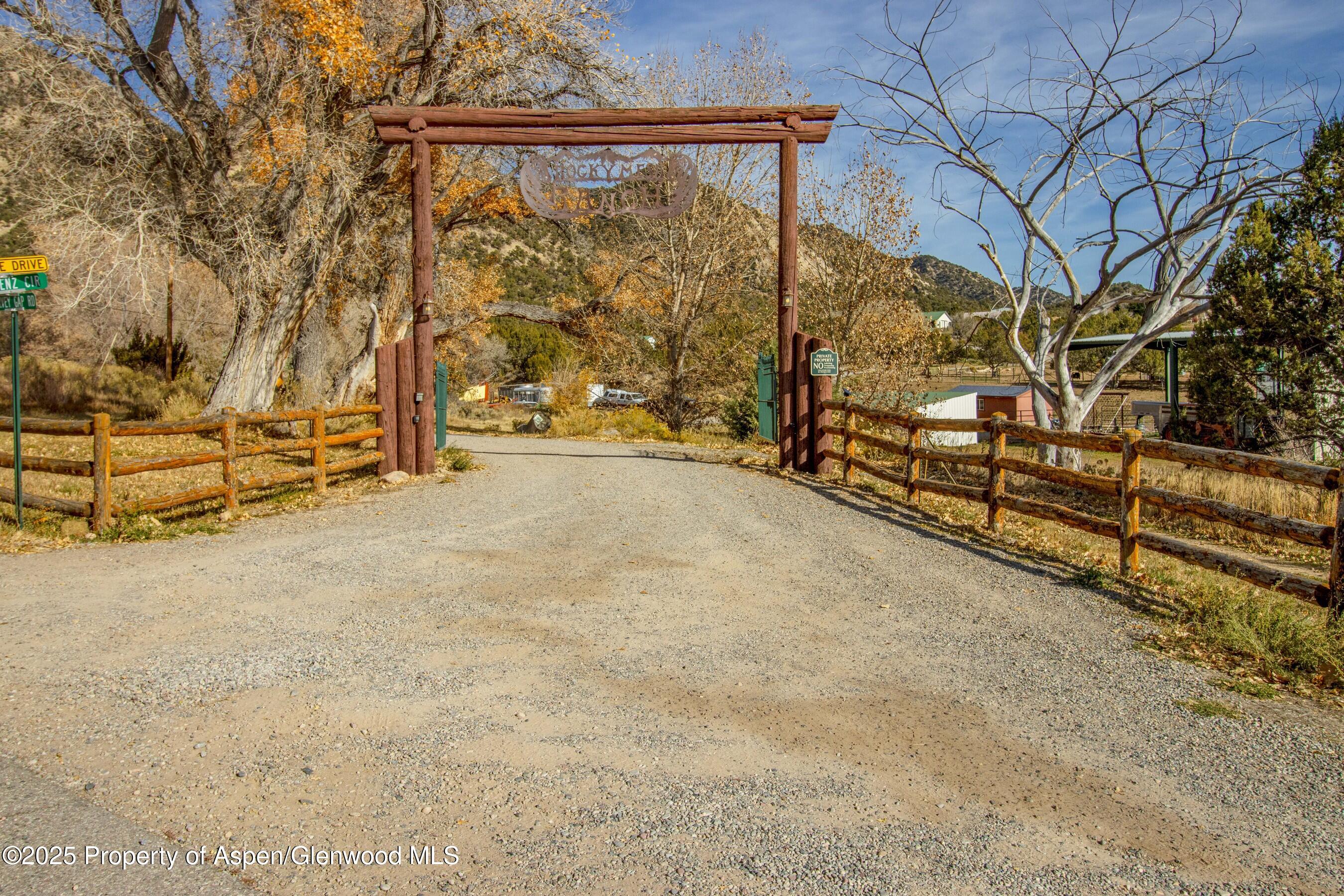240 Lafrenz Circle Property Photo 6
