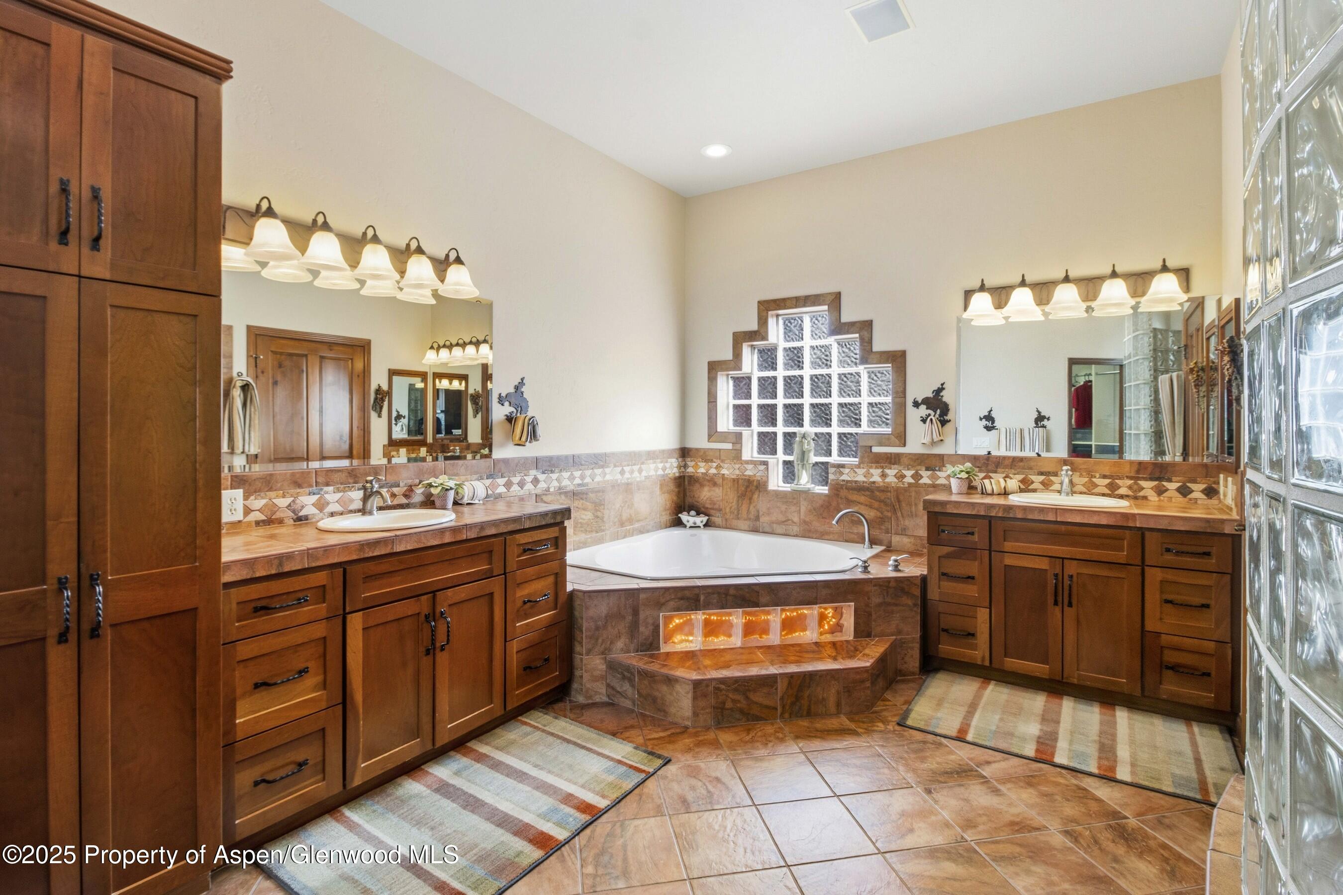 240 Lafrenz Circle Property Photo 18