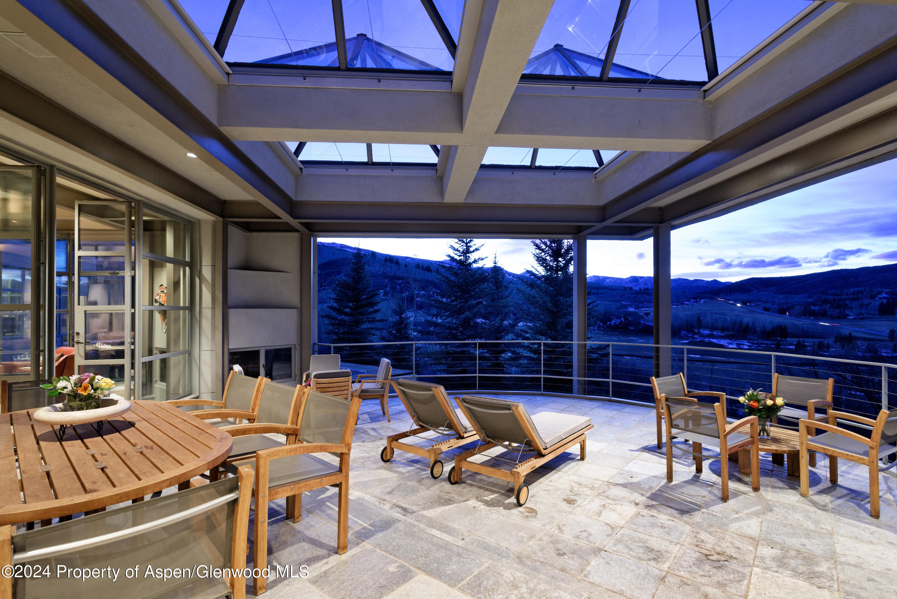 821 Cluny Road Property Photo 6