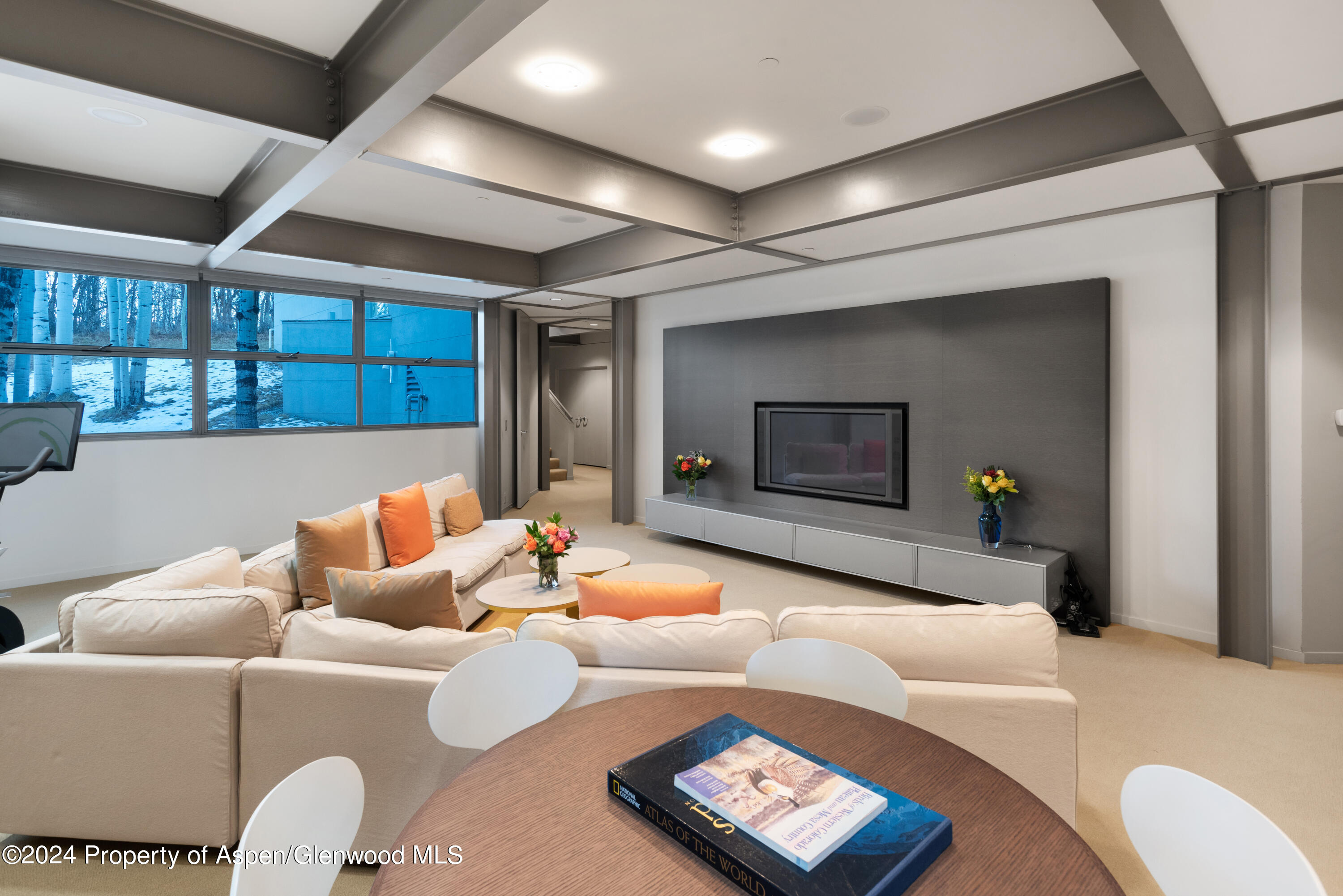 821 Cluny Road Property Photo 14