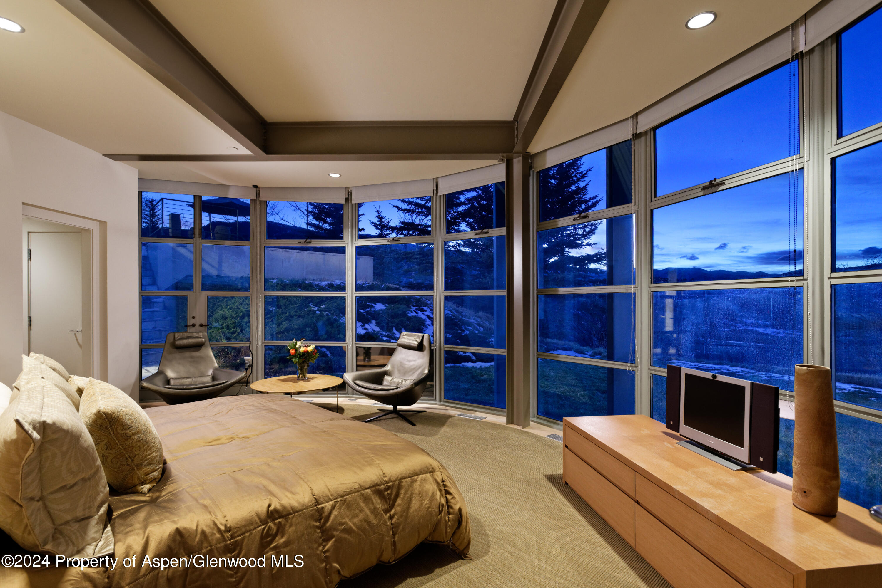 821 Cluny Road Property Photo 25
