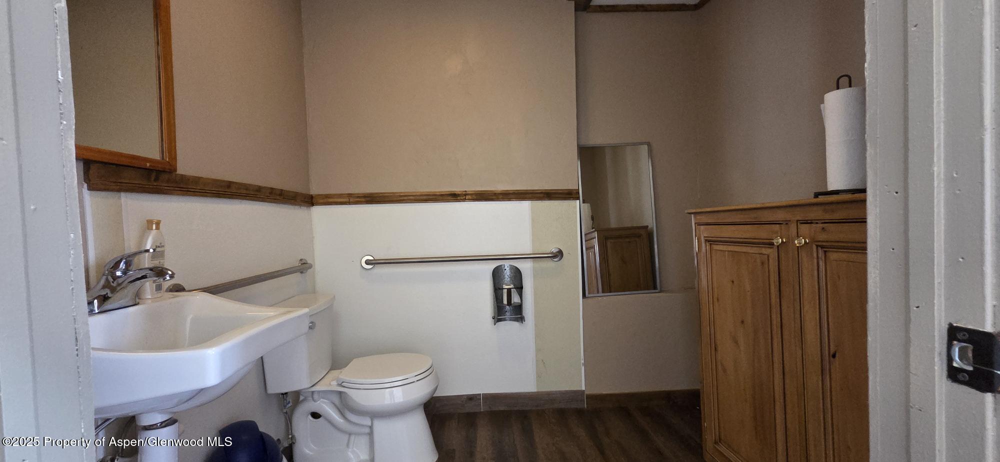 103 1st Street Property Photo 14