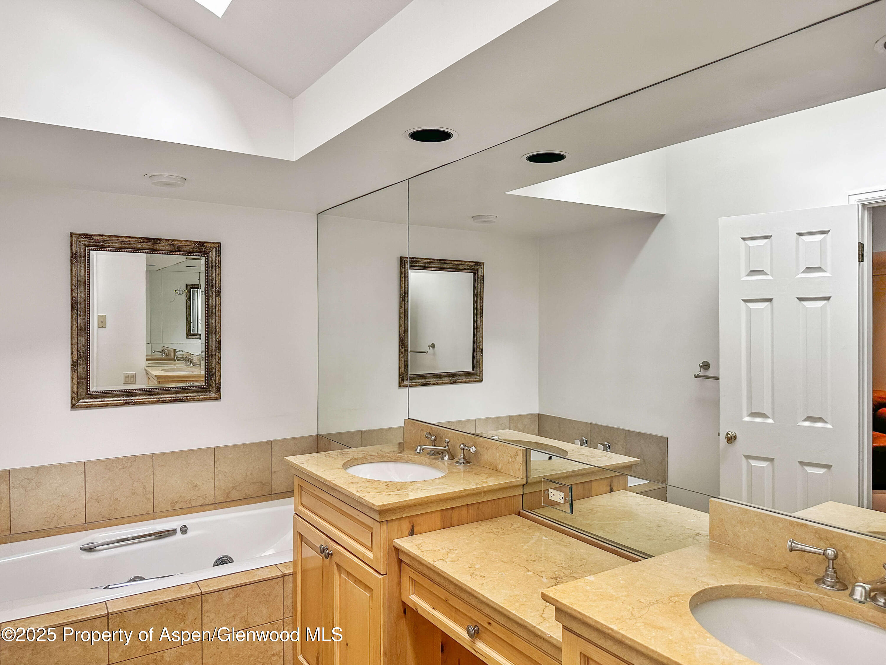 1425 Red Butte Drive Property Photo 23