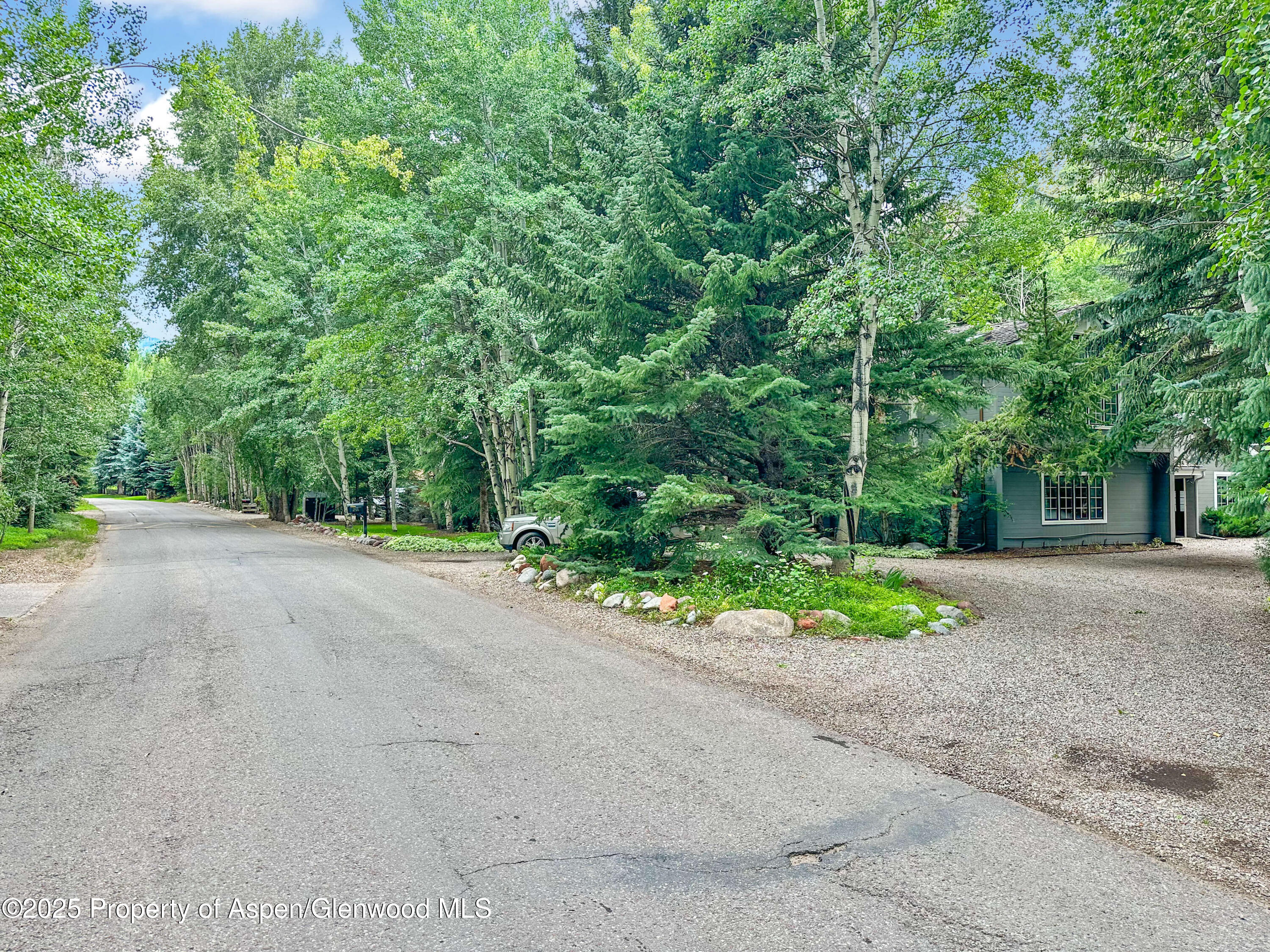 1425 Red Butte Drive Property Photo 33