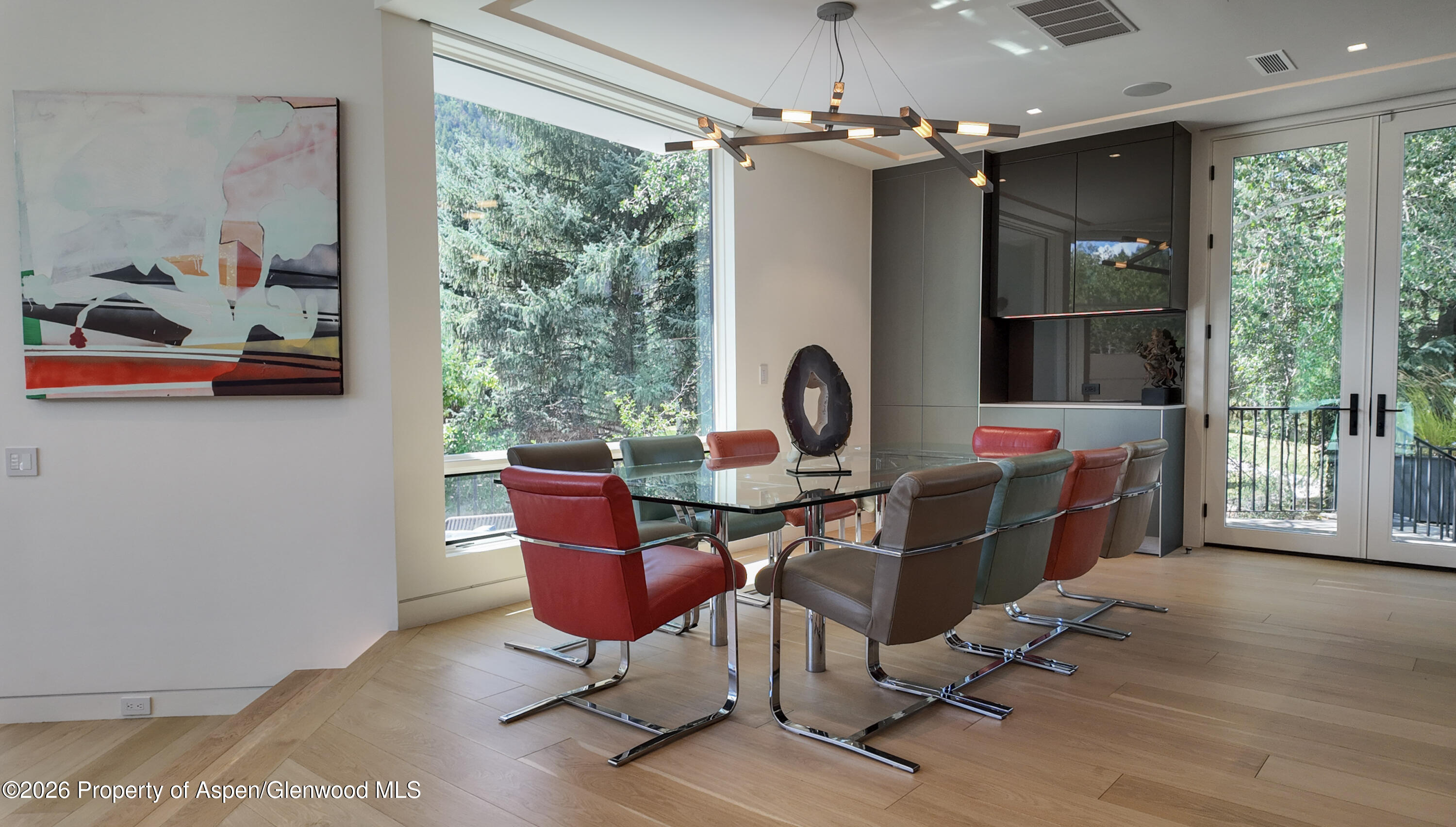 1440 Crystal Lake Road Property Photo 4